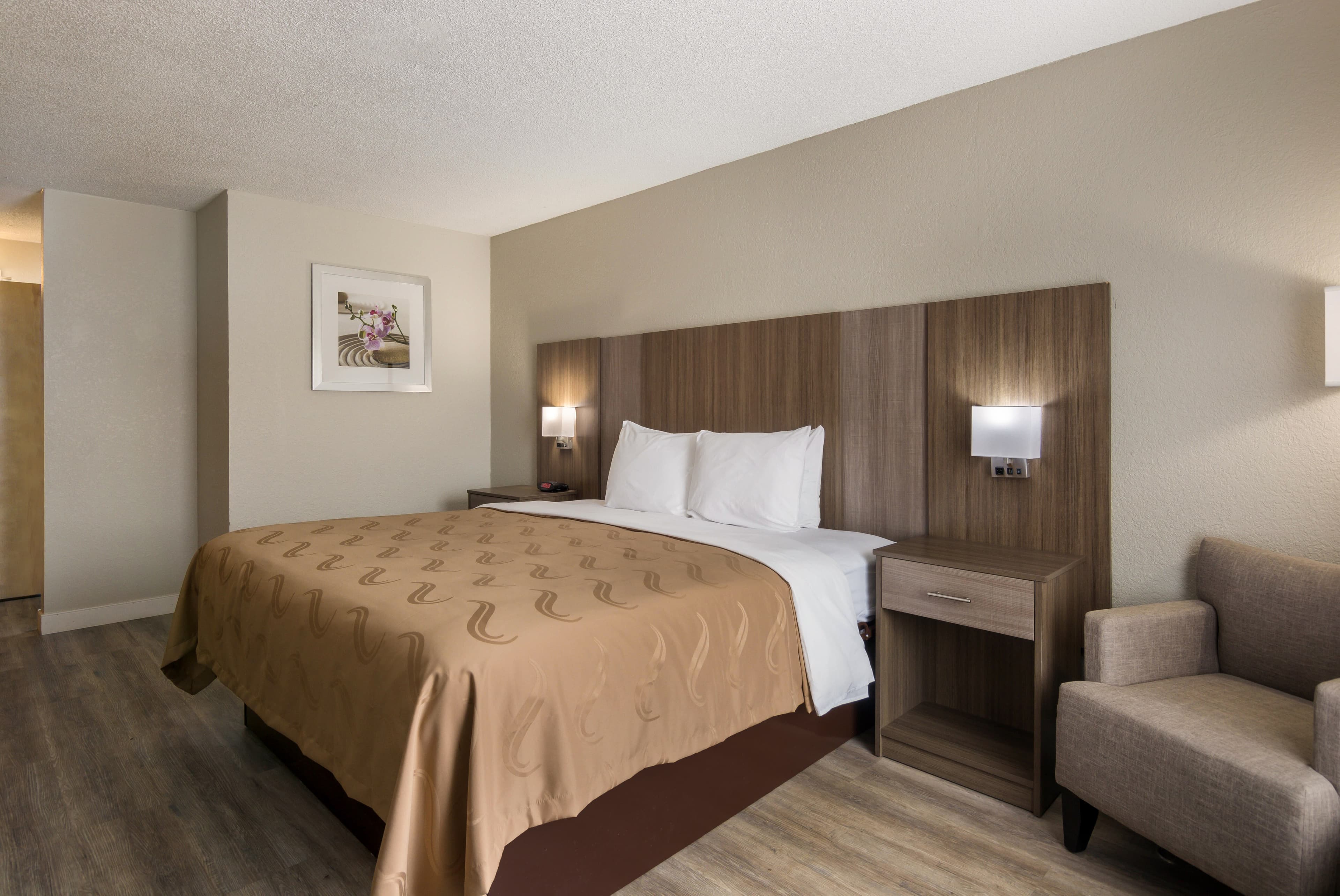 Quality Inn Emporia - Image 3