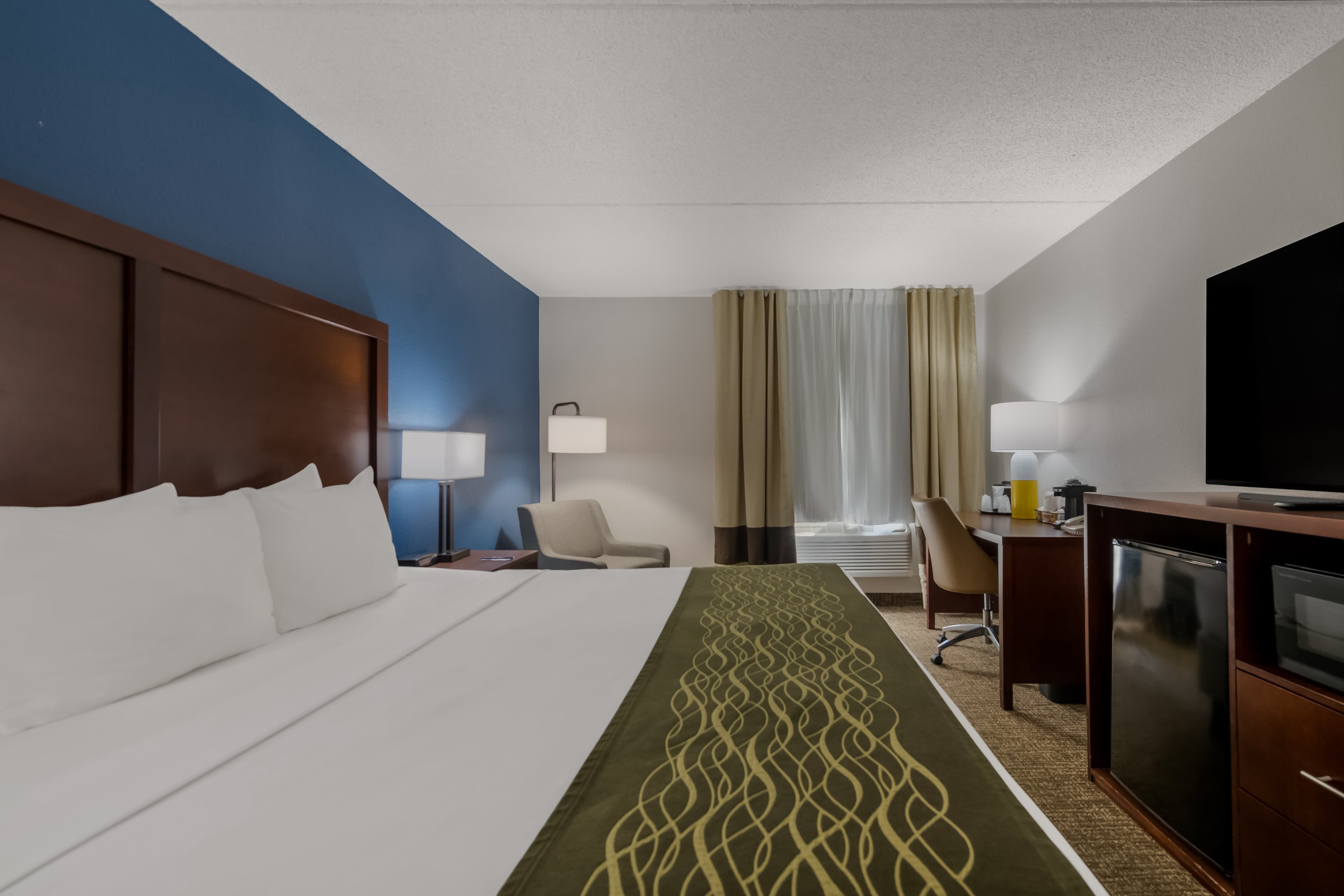 Comfort Inn Newport News - Hampton I-64 - Image 3