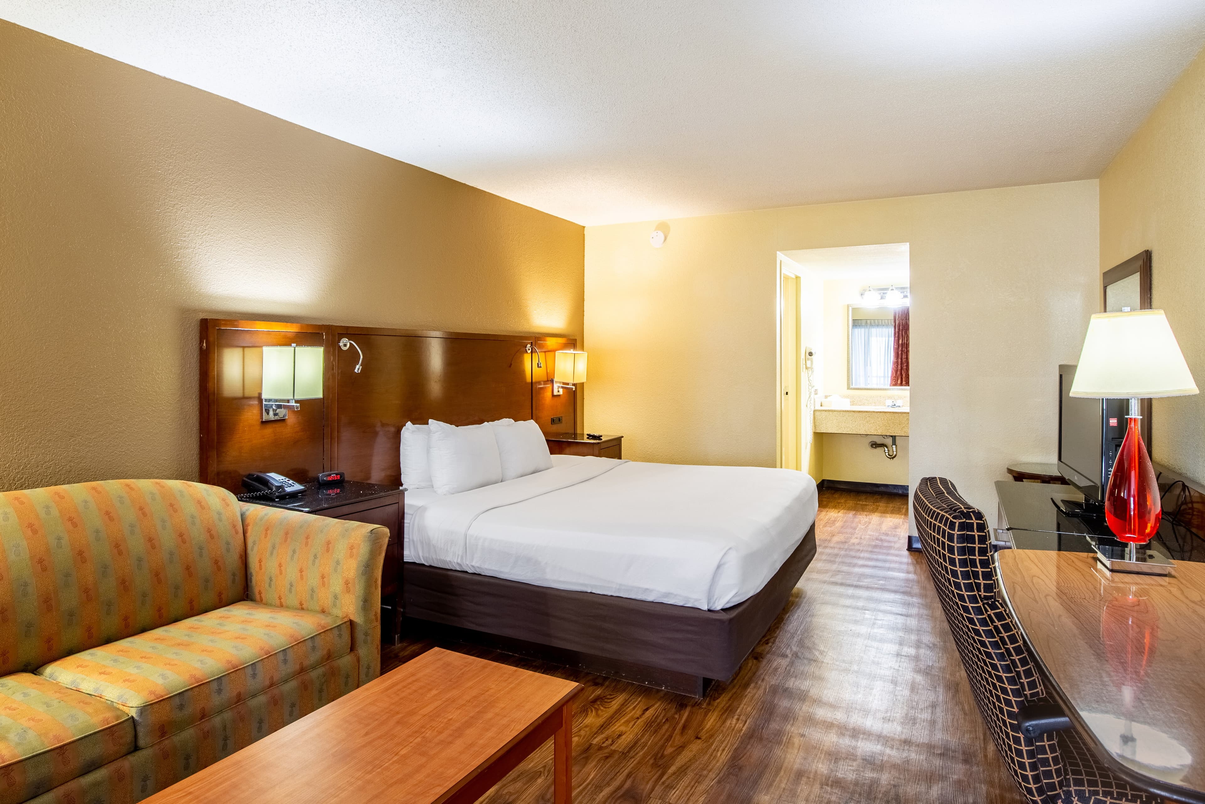 Econo Lodge Naval Station Norfolk — 15
