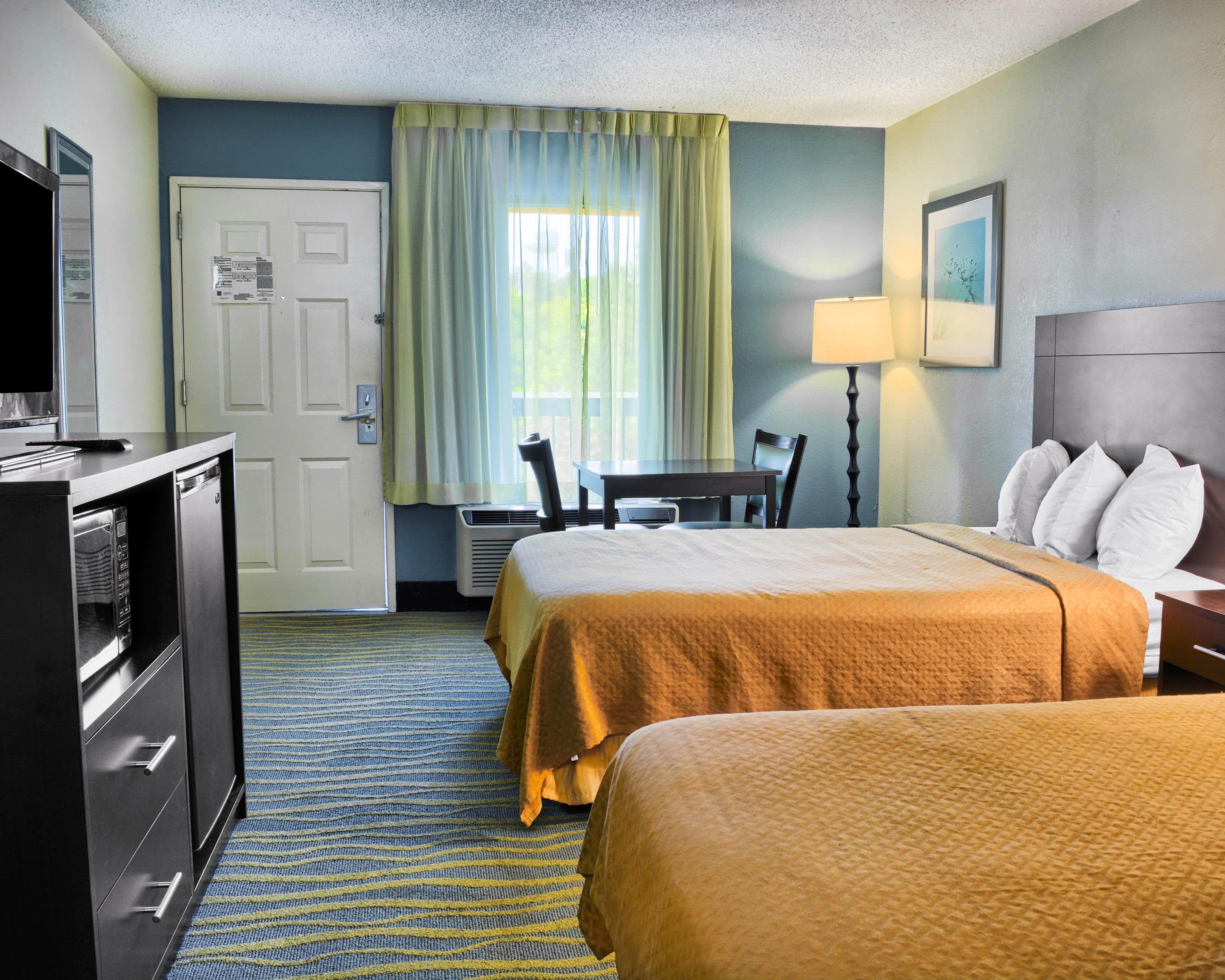 Quality Inn Thornburg — 10