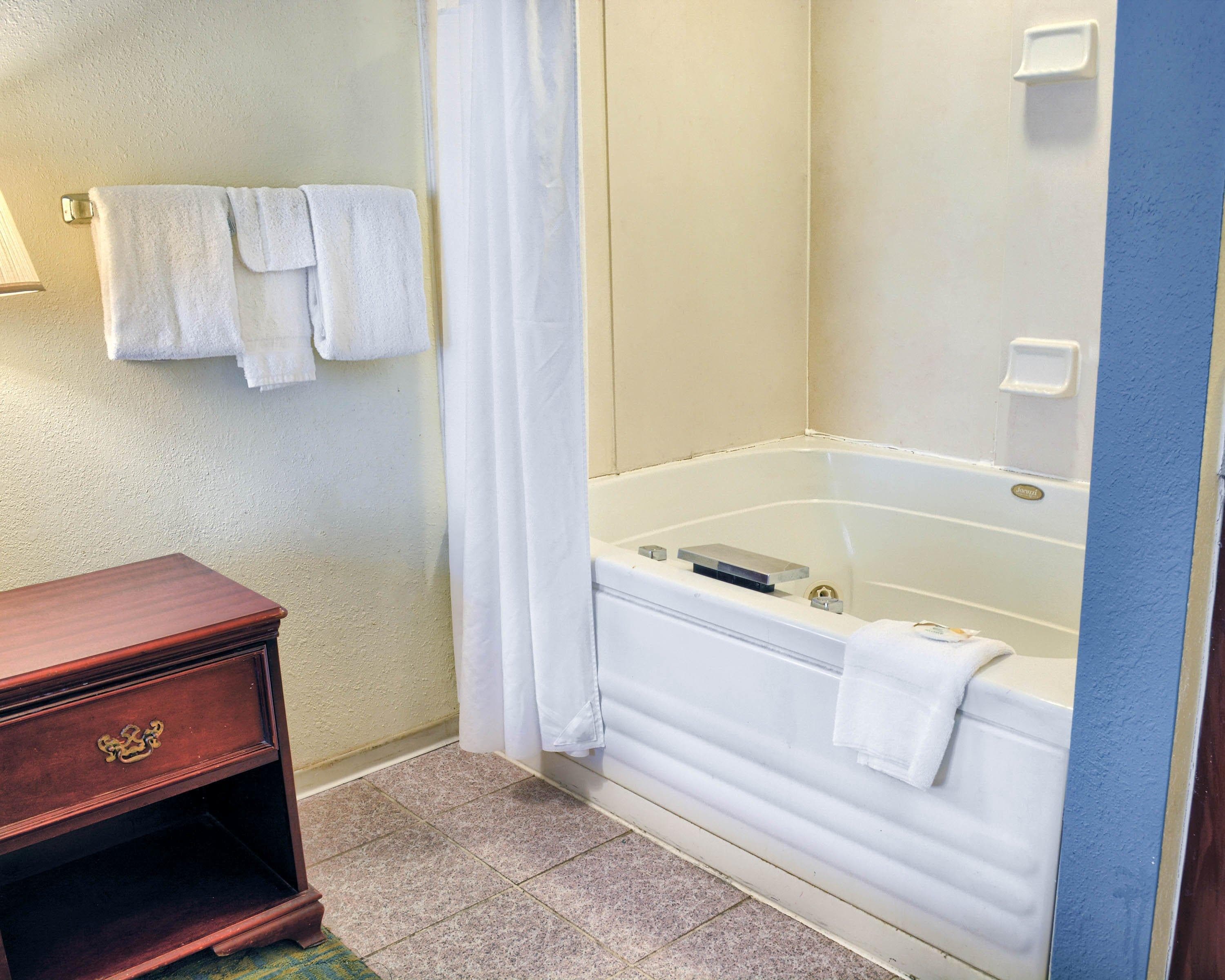 Quality Inn Thornburg — 32