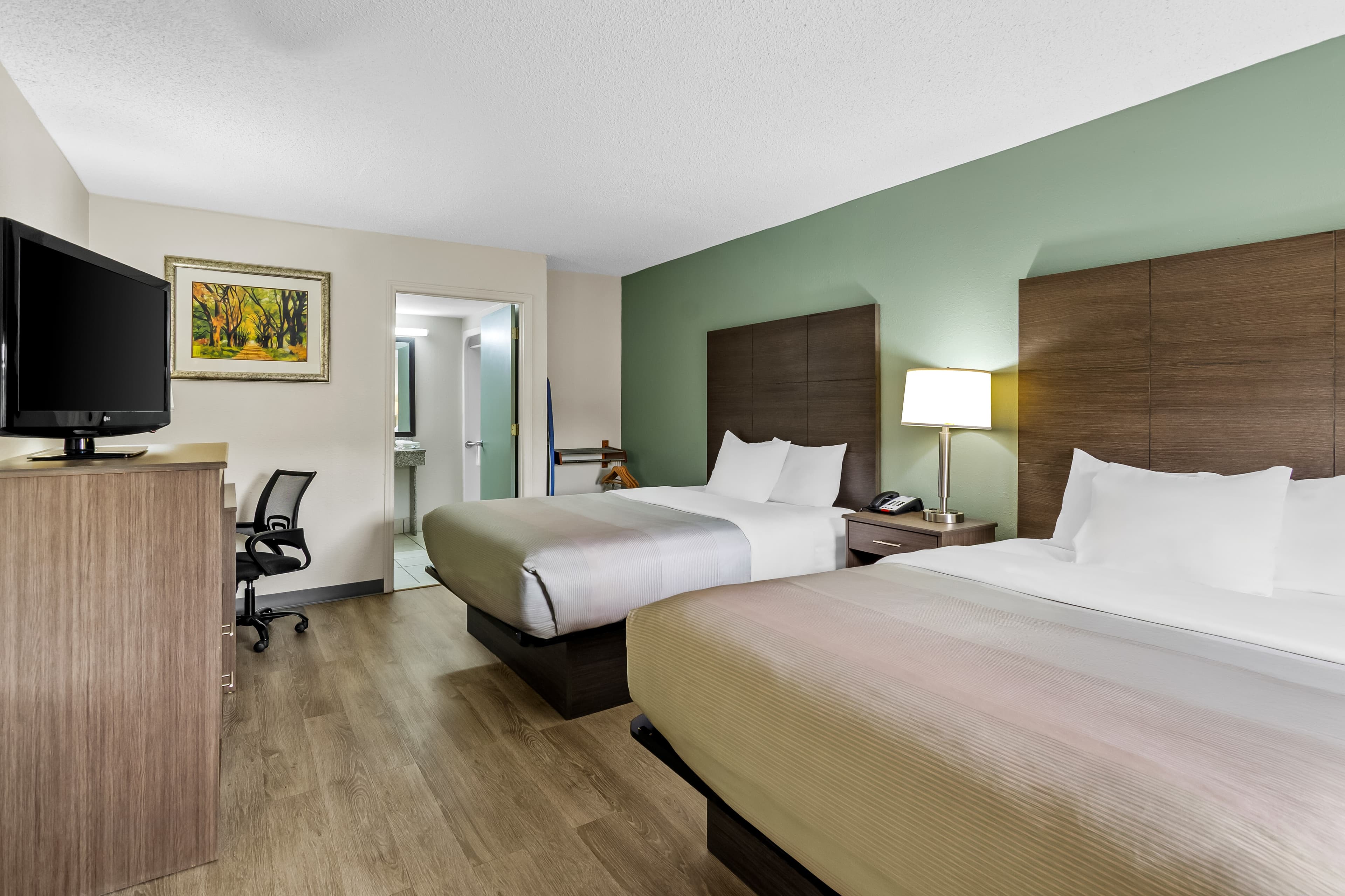 Quality Inn Hillsville - Image 2
