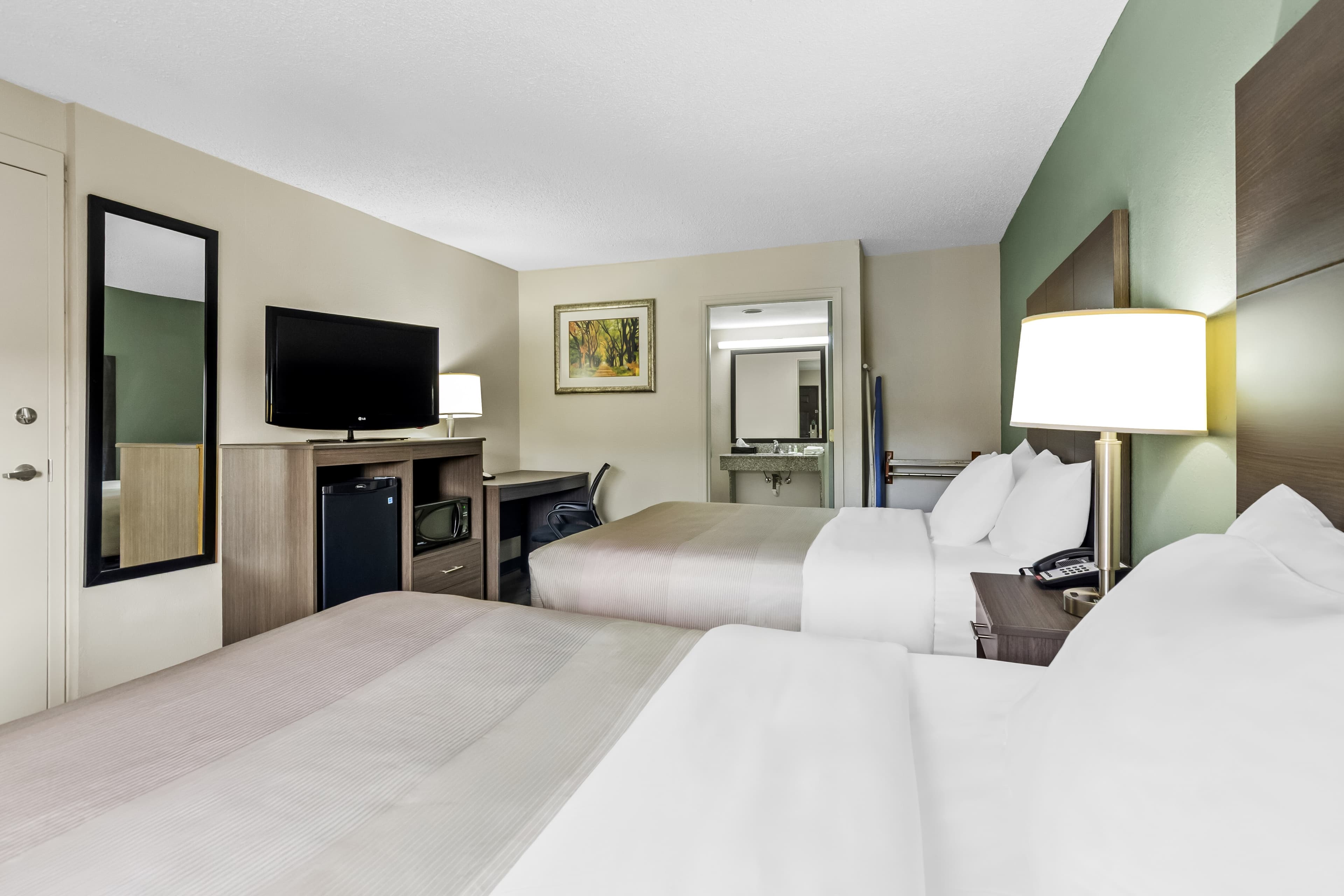 Quality Inn Hillsville - Image 3