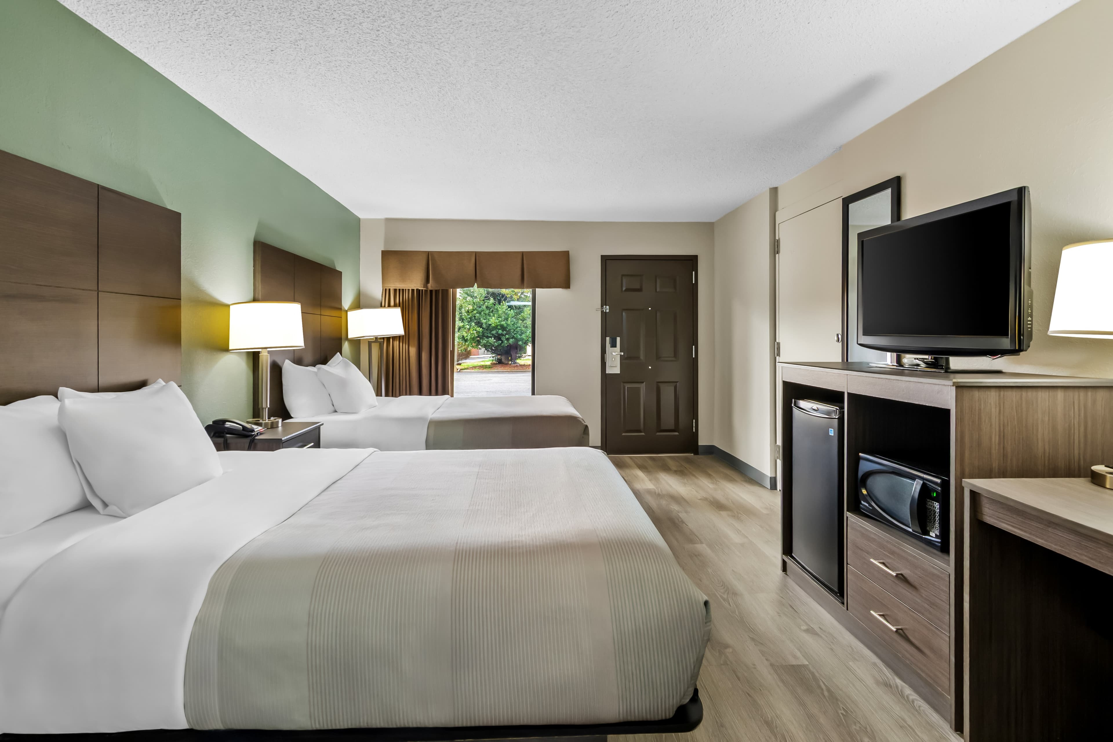 Quality Inn Hillsville - Image 4