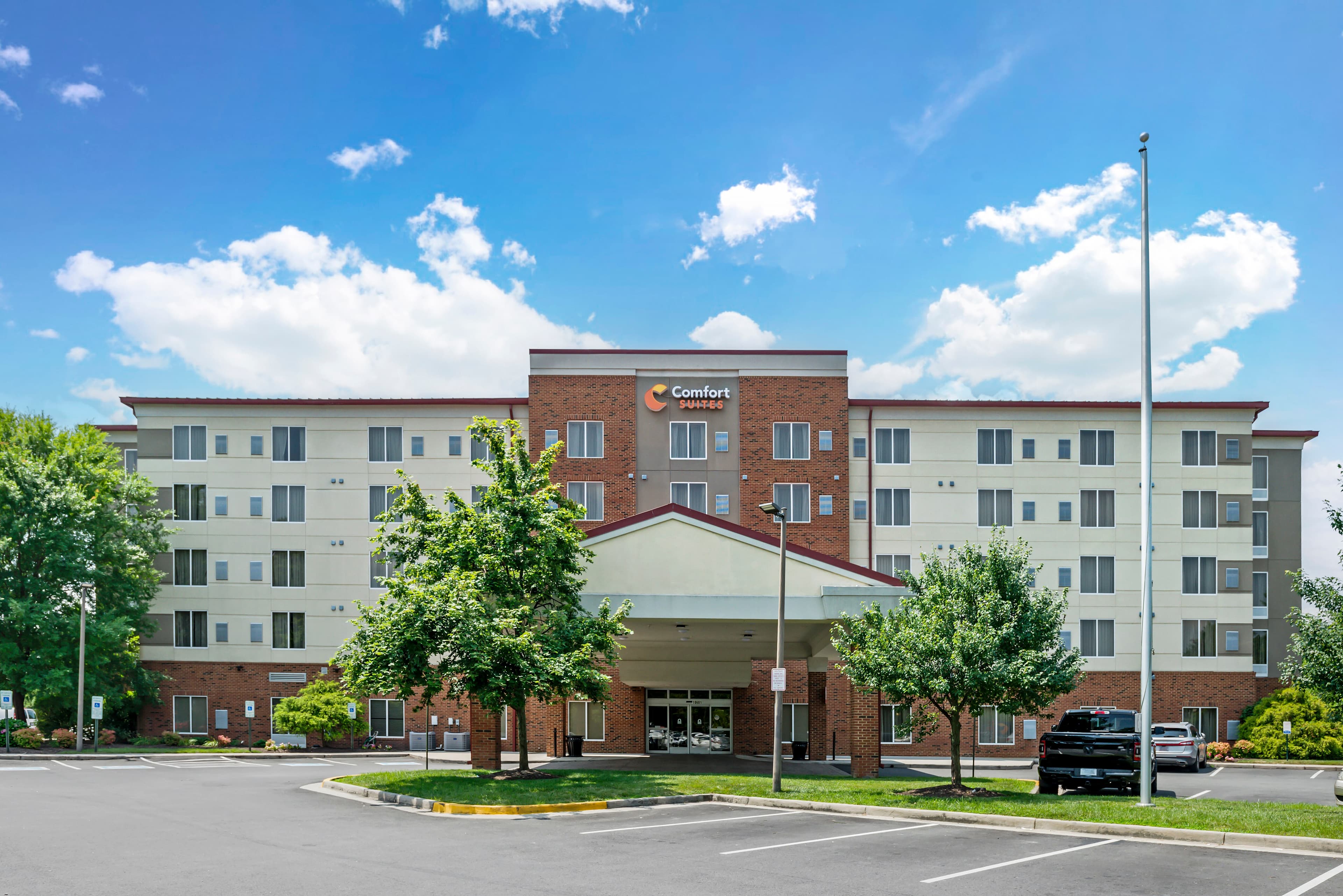 Comfort Suites At Virginia Center Commons - Image 1