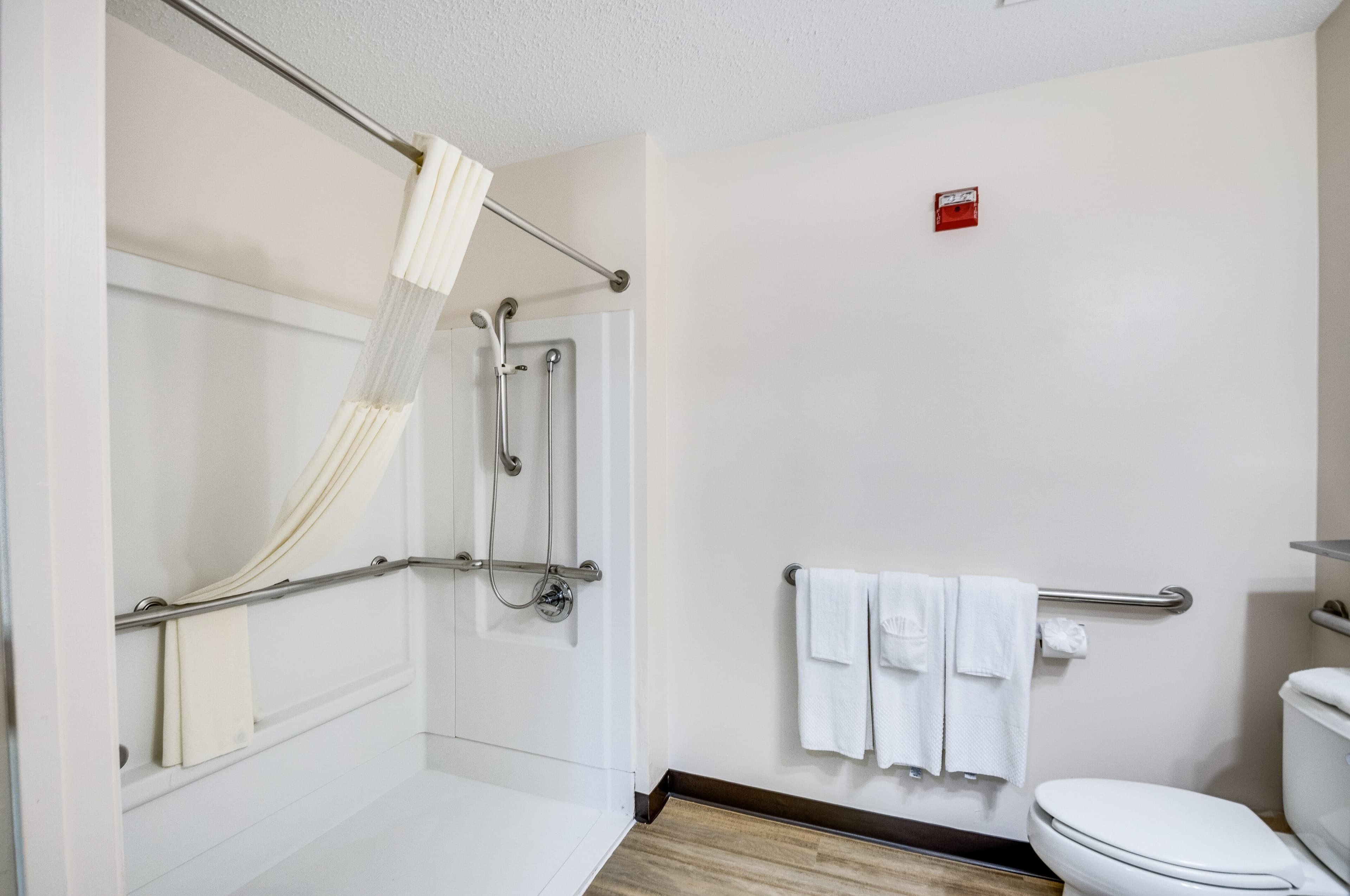 Suburban Studios Sterling - Washington Dulles — 6