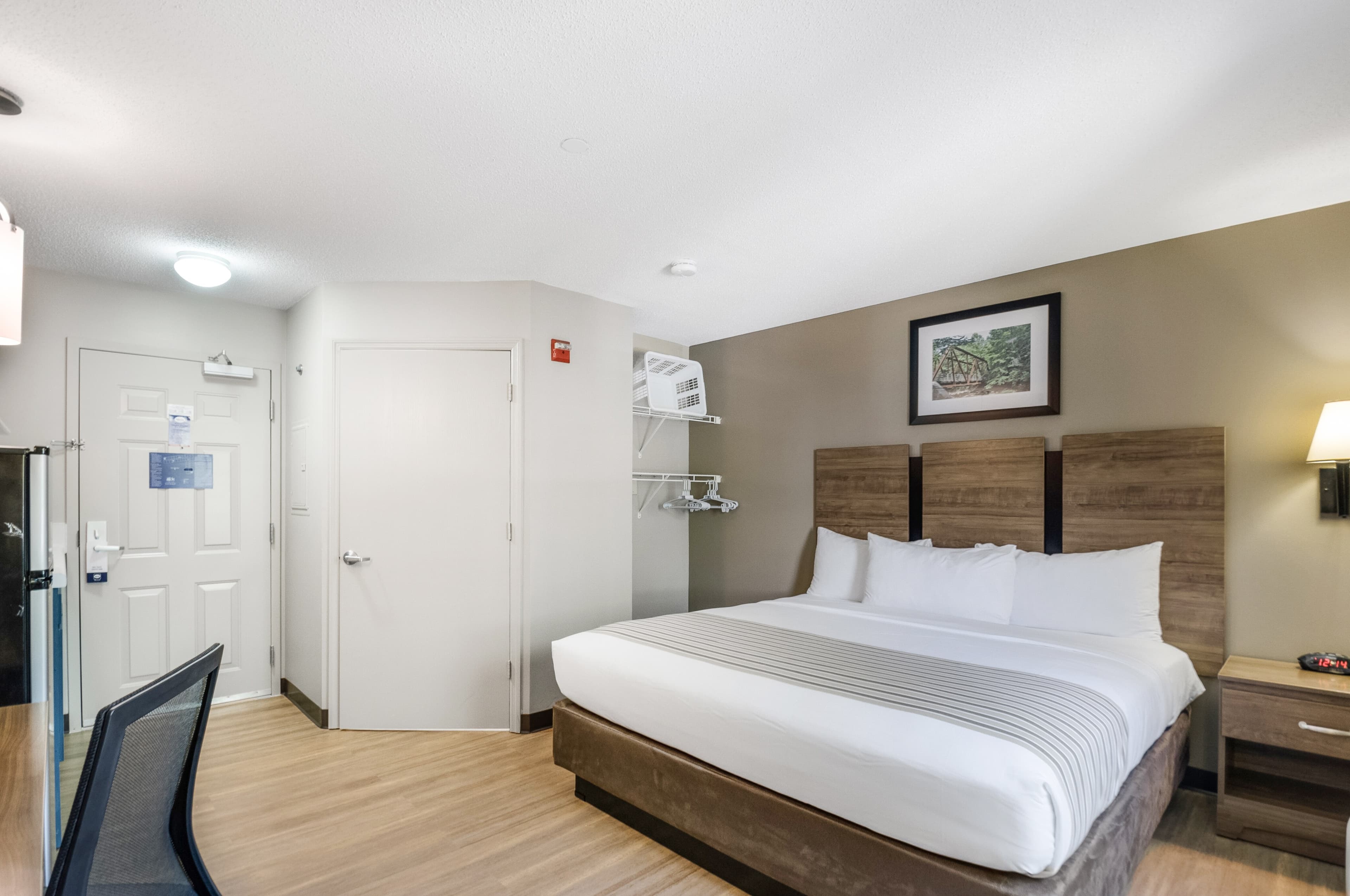 Suburban Studios Sterling - Washington Dulles — 18