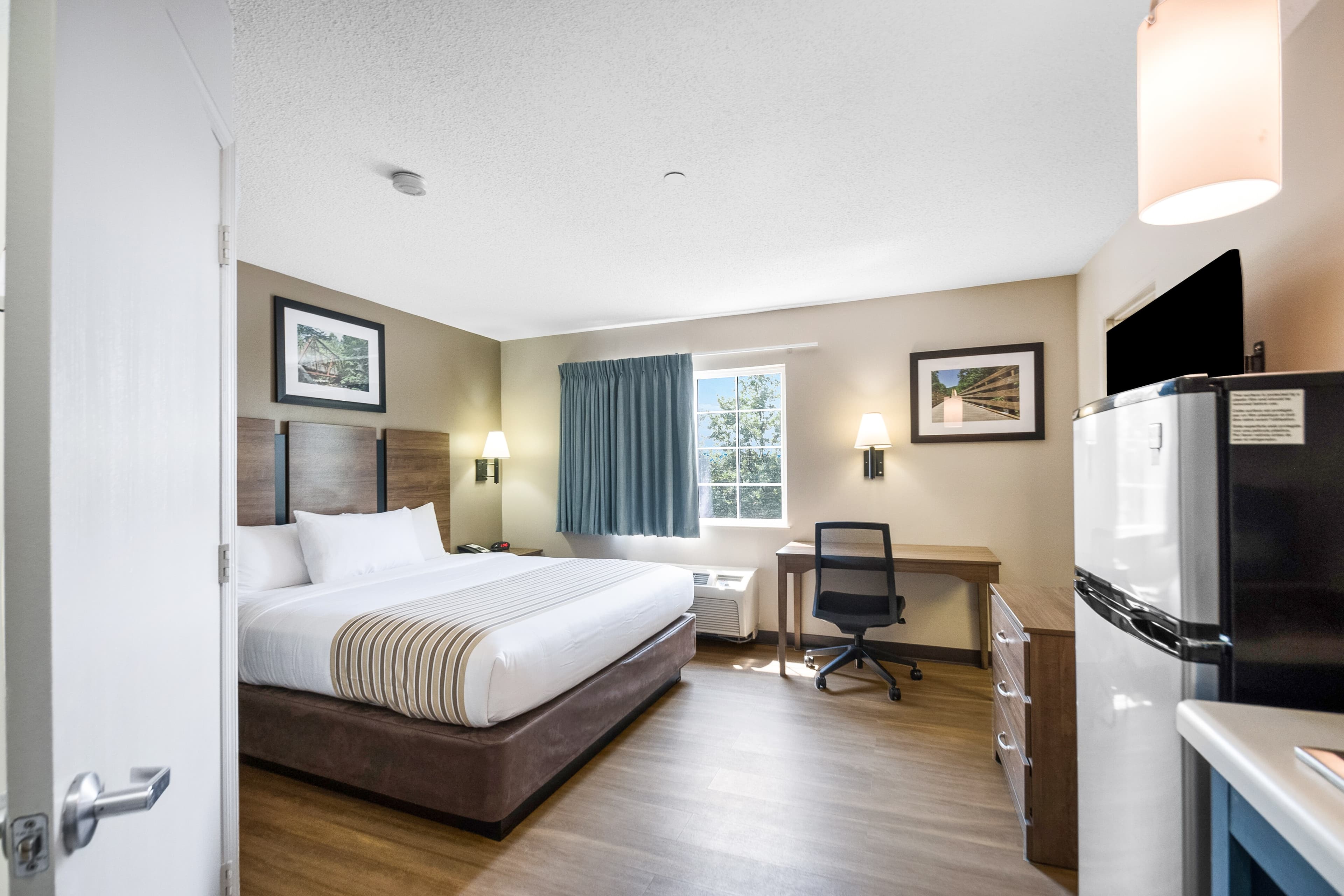Suburban Studios Sterling - Washington Dulles — 24