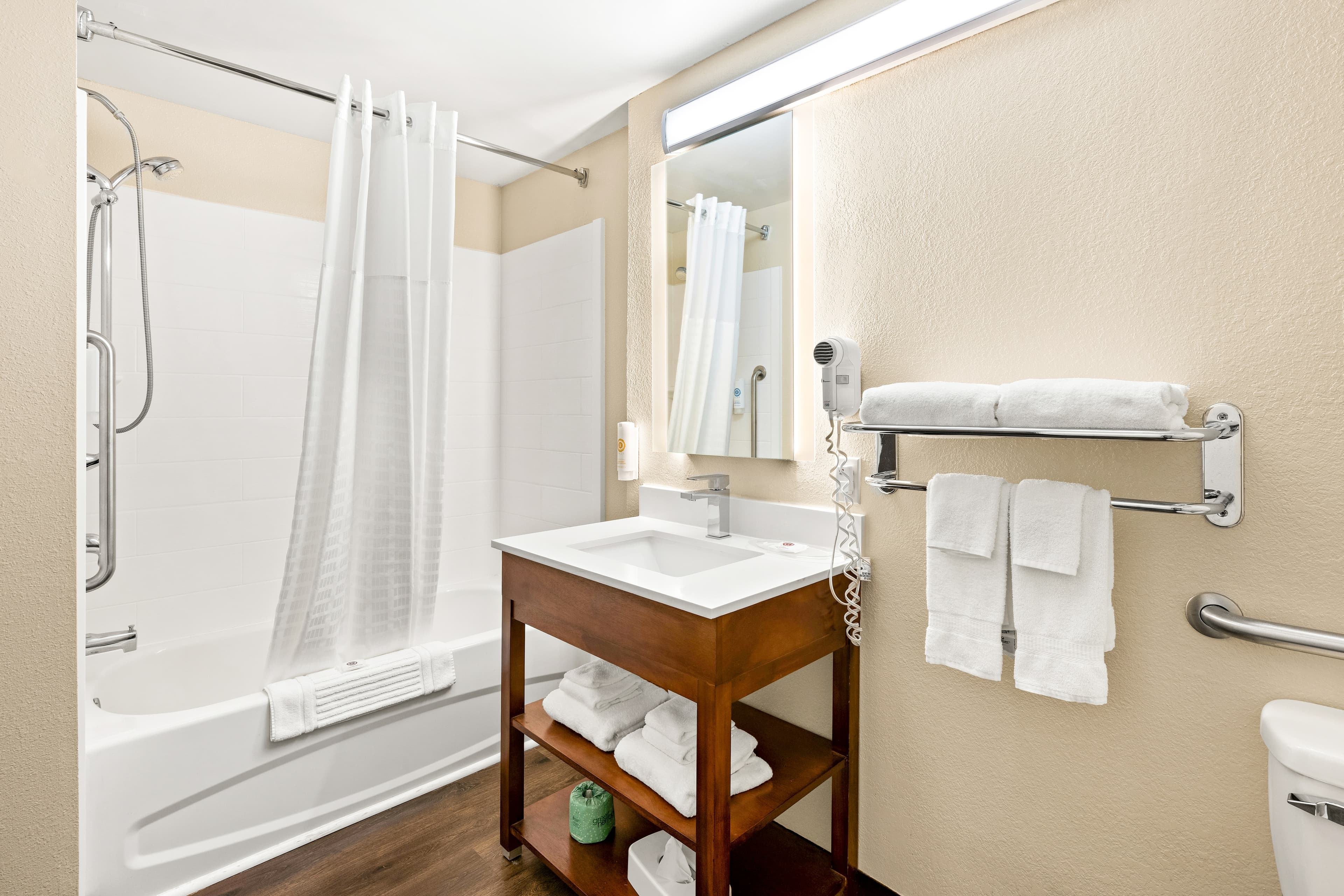 Comfort Suites Abingdon I-81 - Image 5