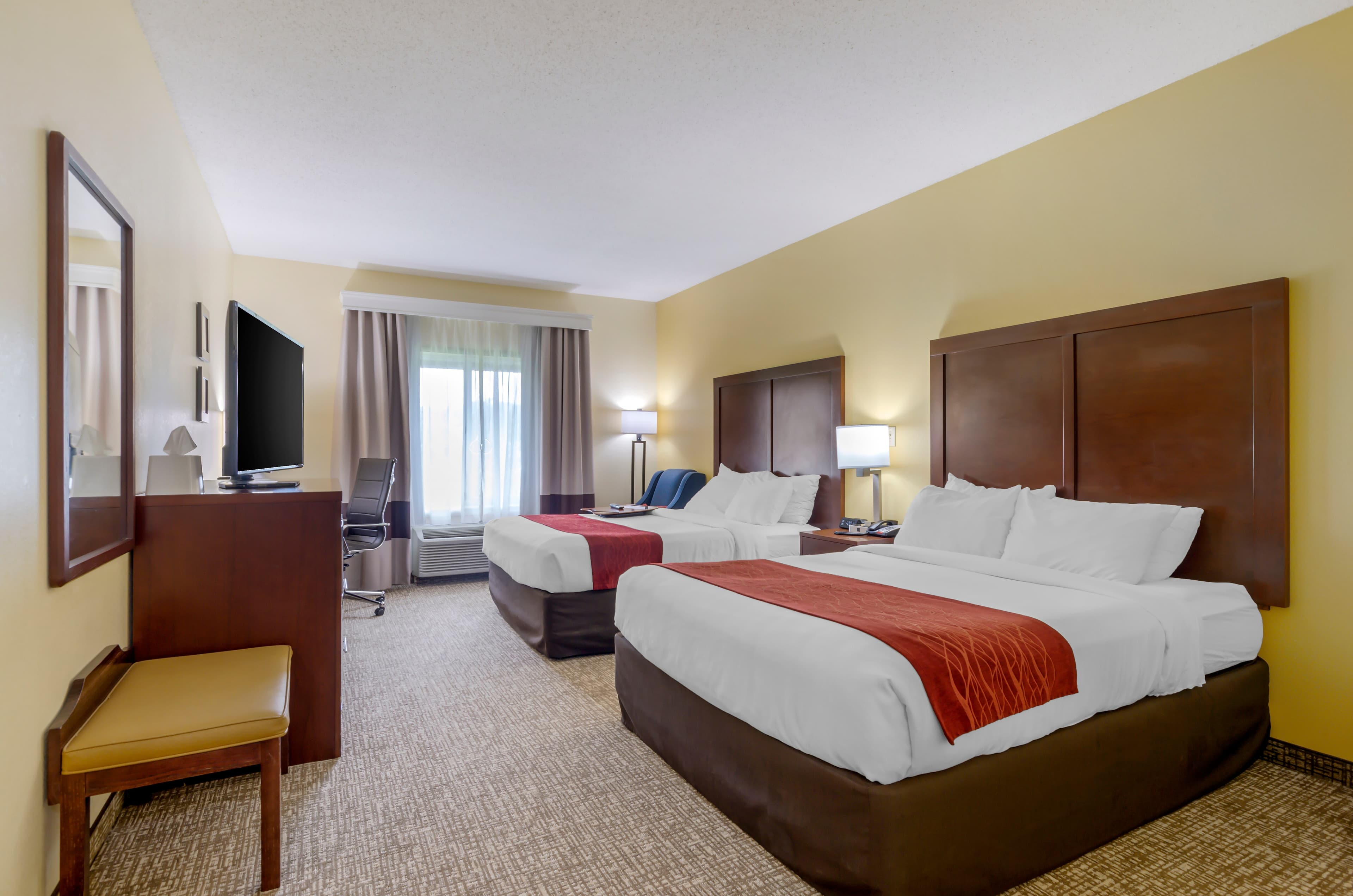Comfort Inn & Suites Hillsville I-77 — 8