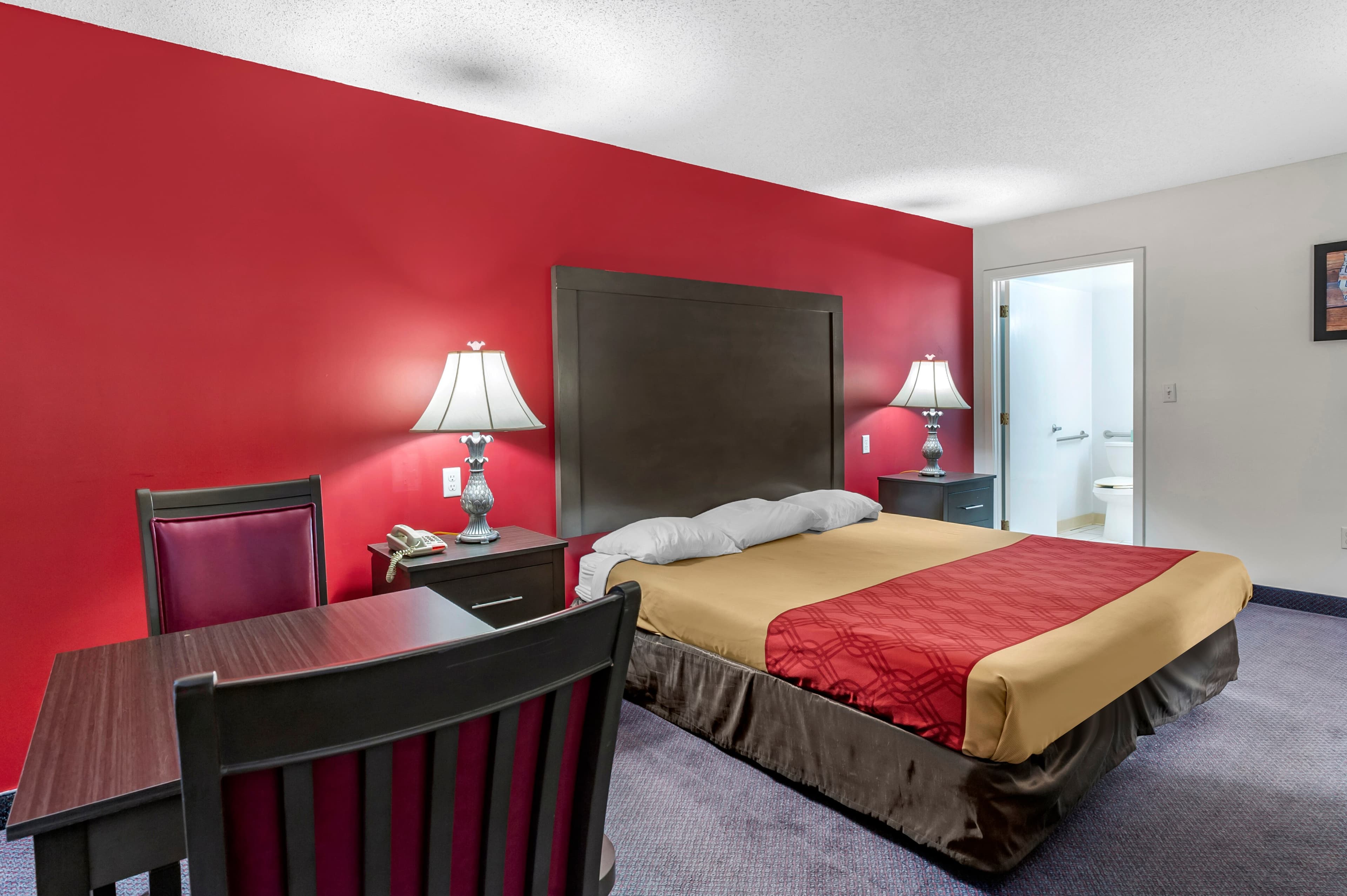 Econo Lodge Ruther Glen - Image 2