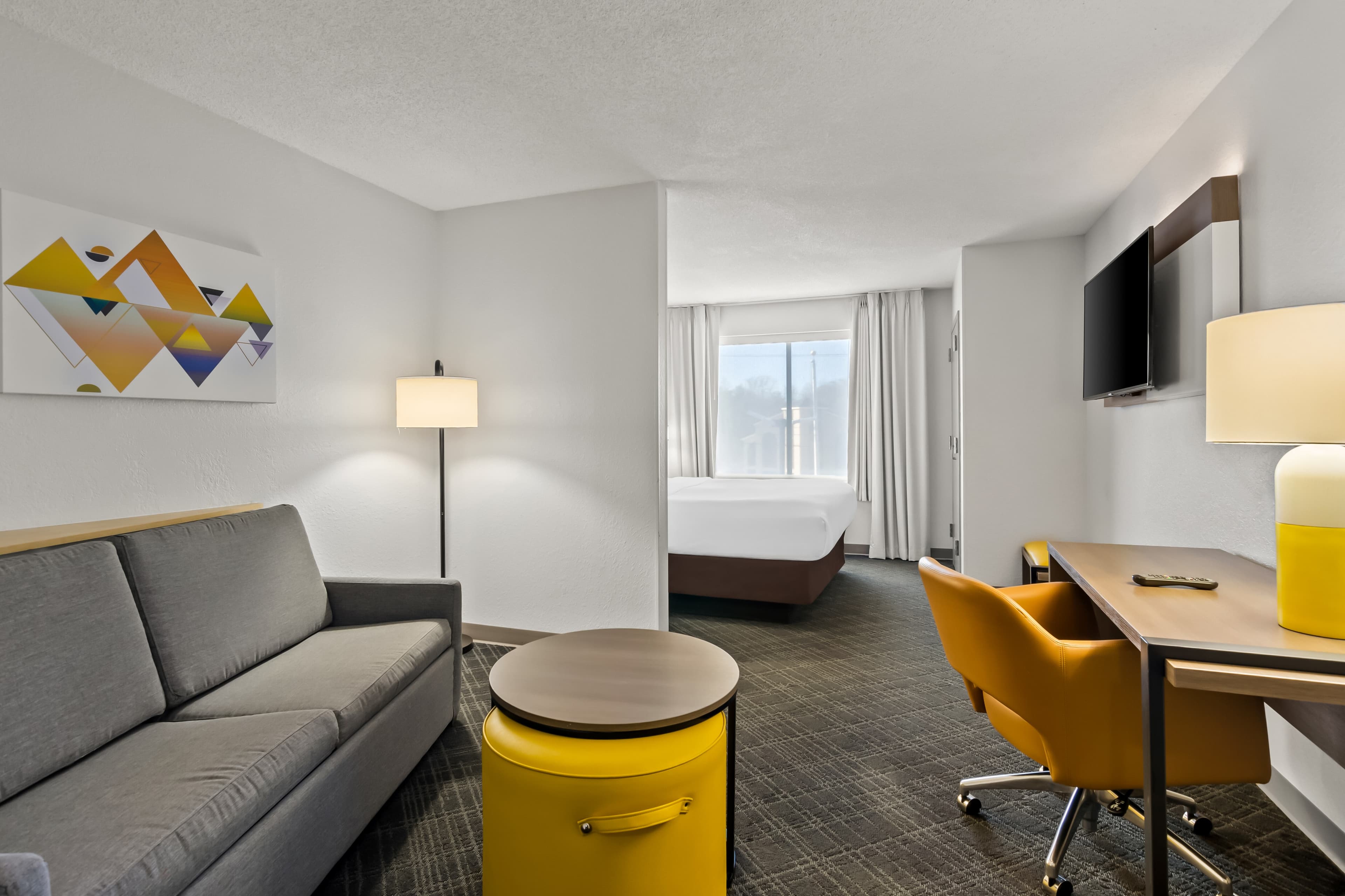 Comfort Suites Salem-Roanoke I-81 - Image 4