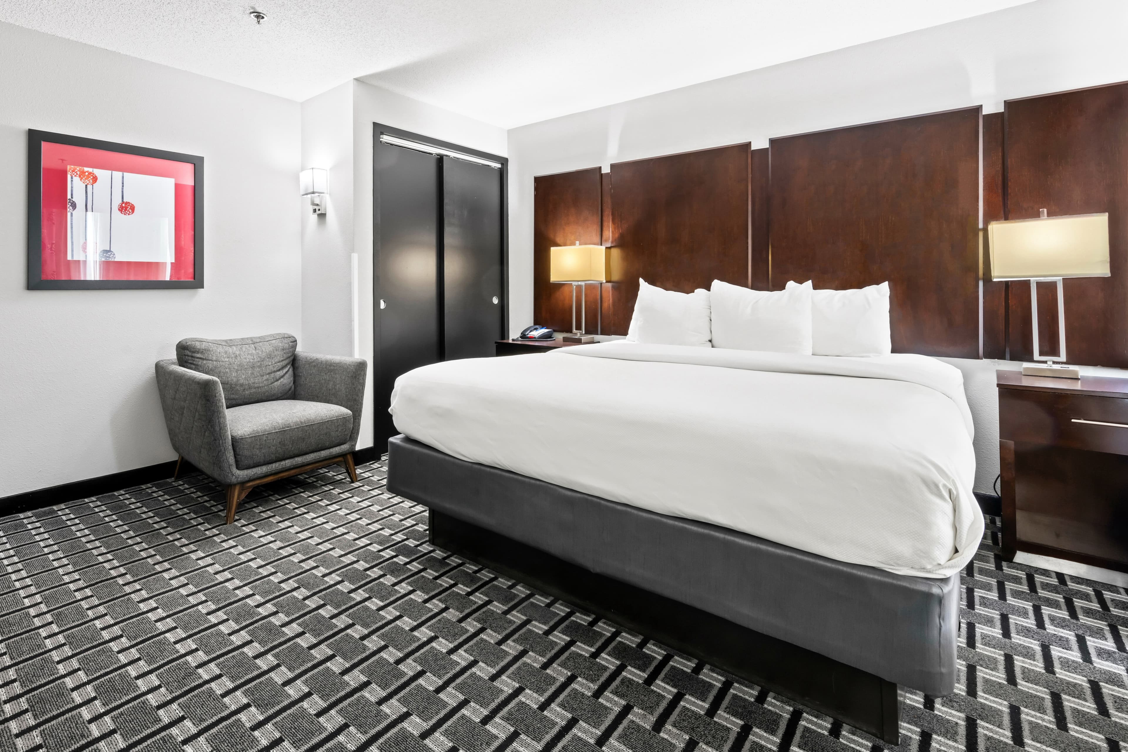 Comfort Suites Williamsburg Historic Area - Image 3