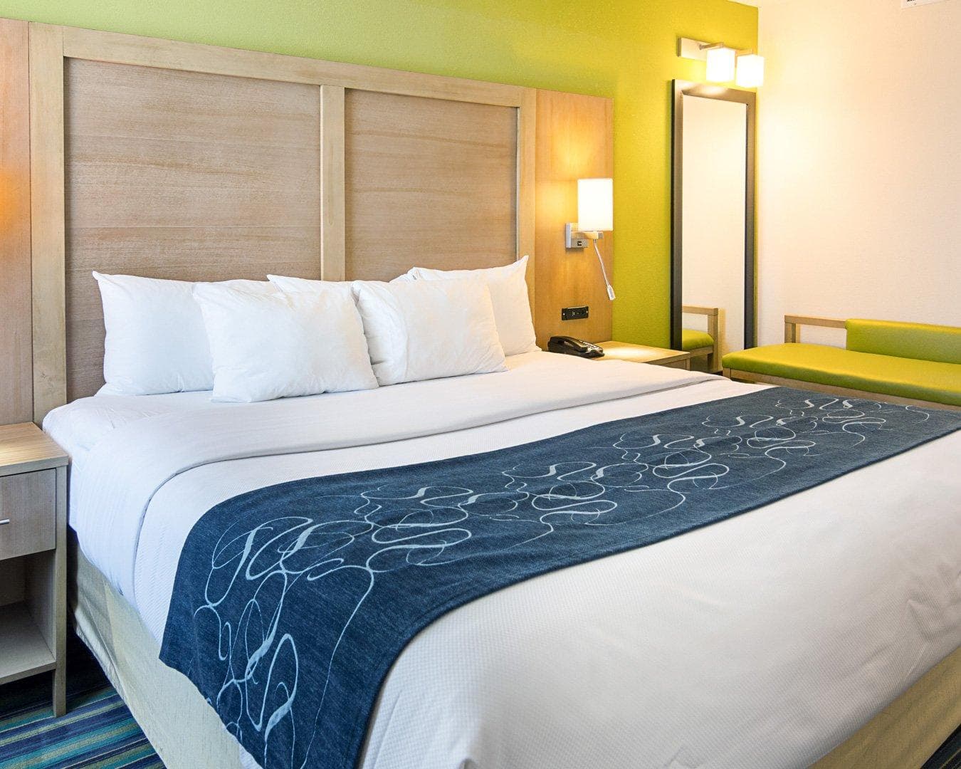 Comfort Suites Beachfront — 14
