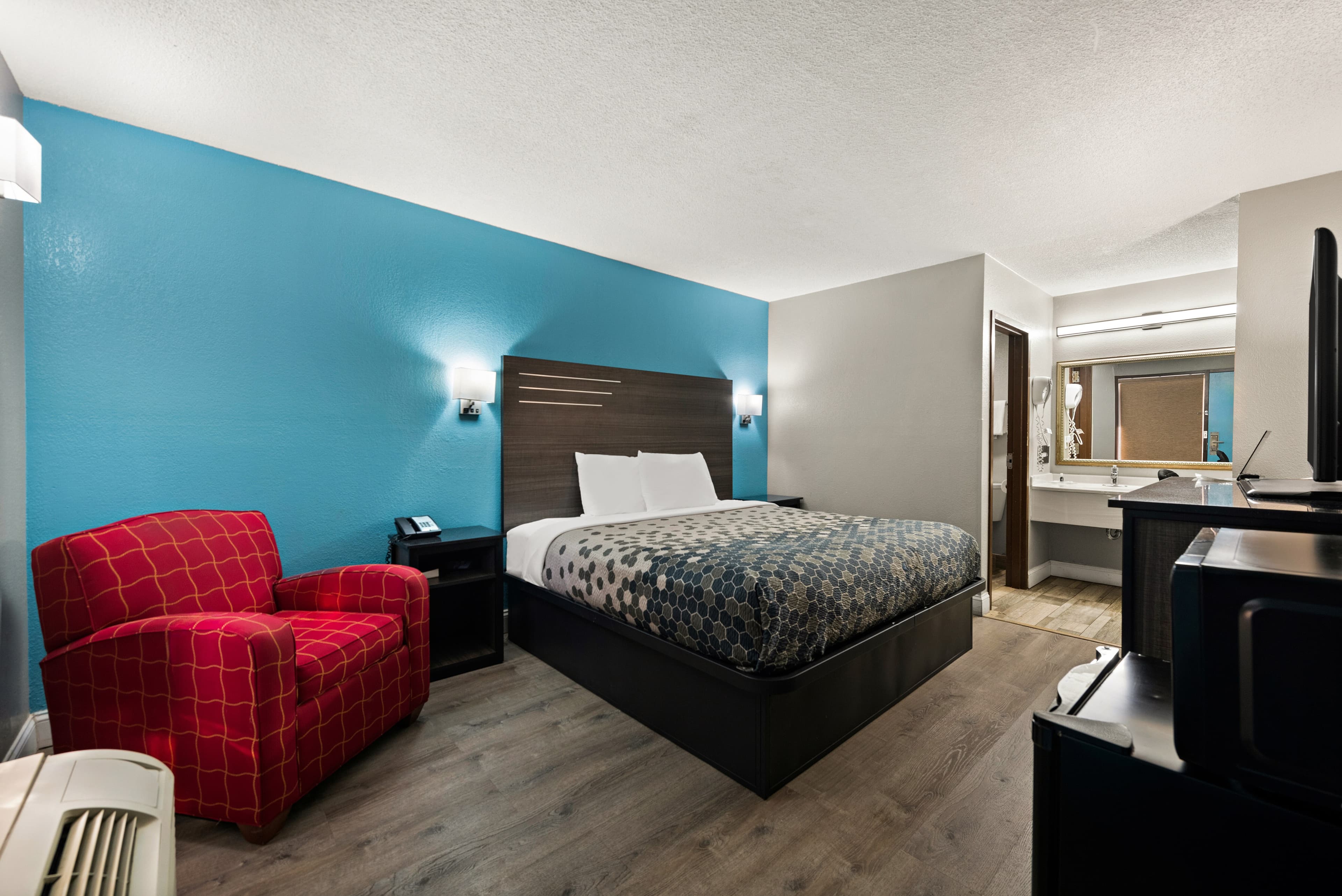 Rodeway Inn Richmond West End — 11