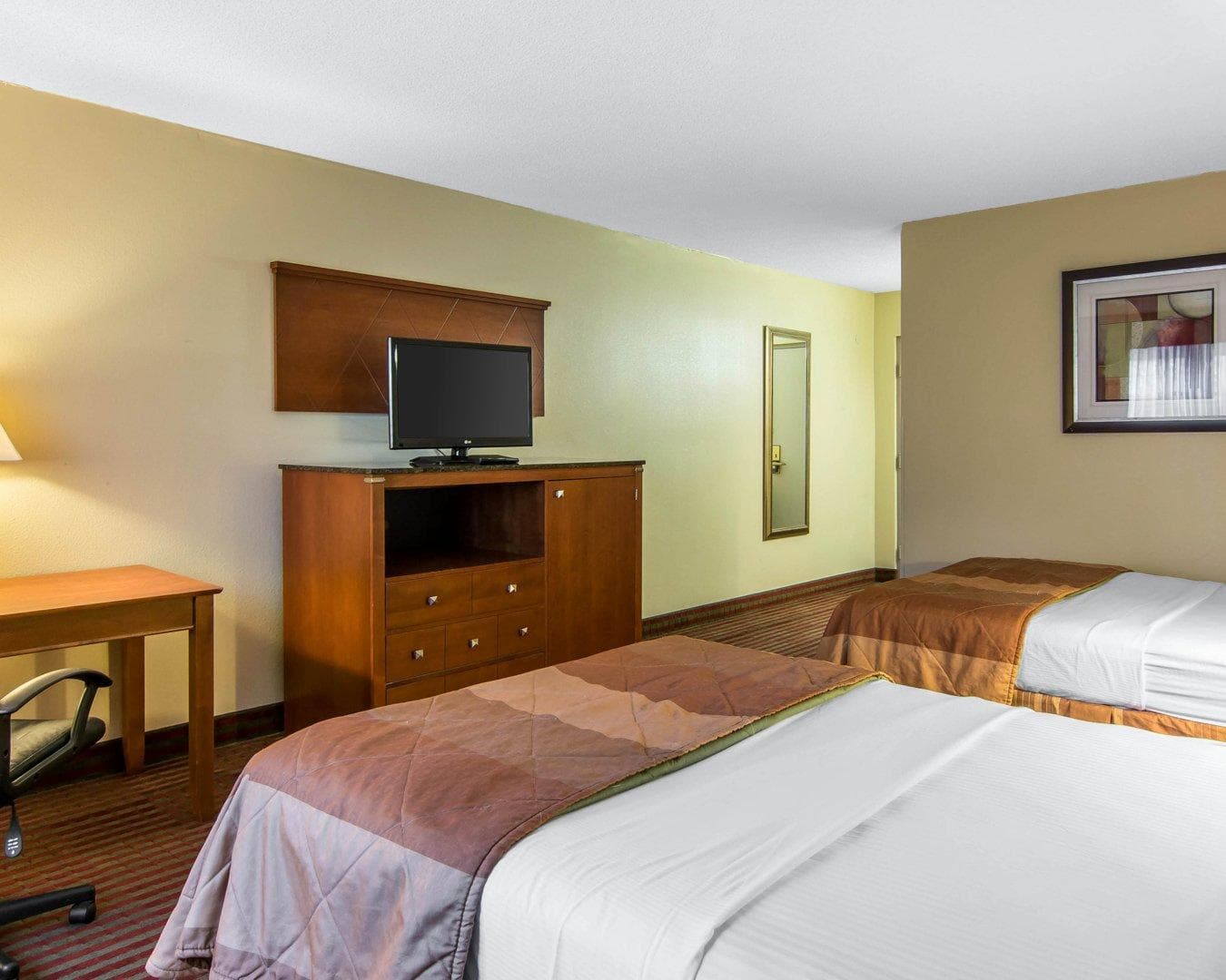 MainStay Suites Williamsburg Historic Area — 17