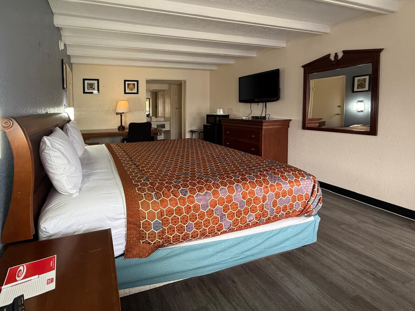 Econo Lodge Galax — 4