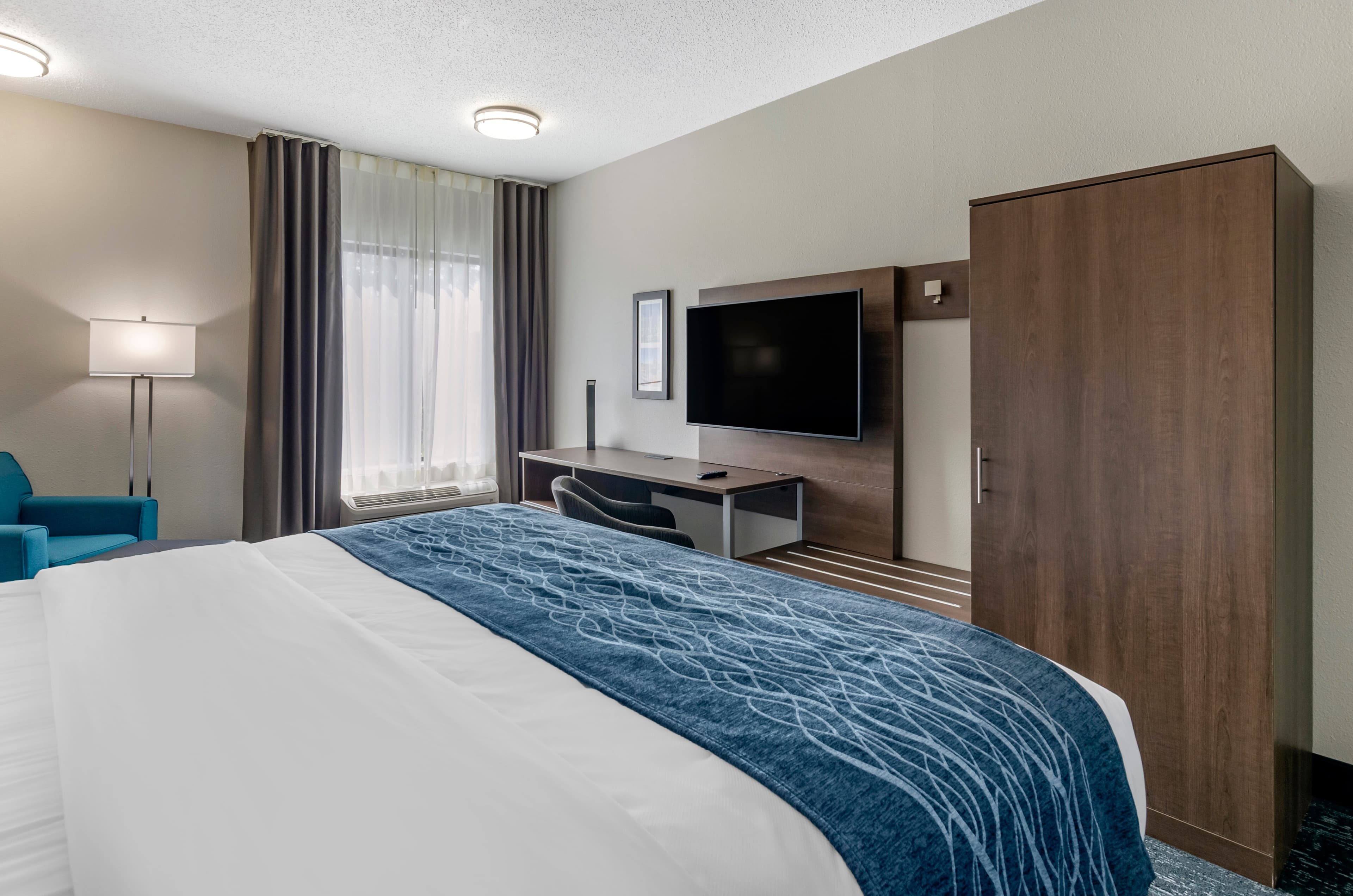 Comfort Inn & Suites Troutville-Roanoke North - Image 4