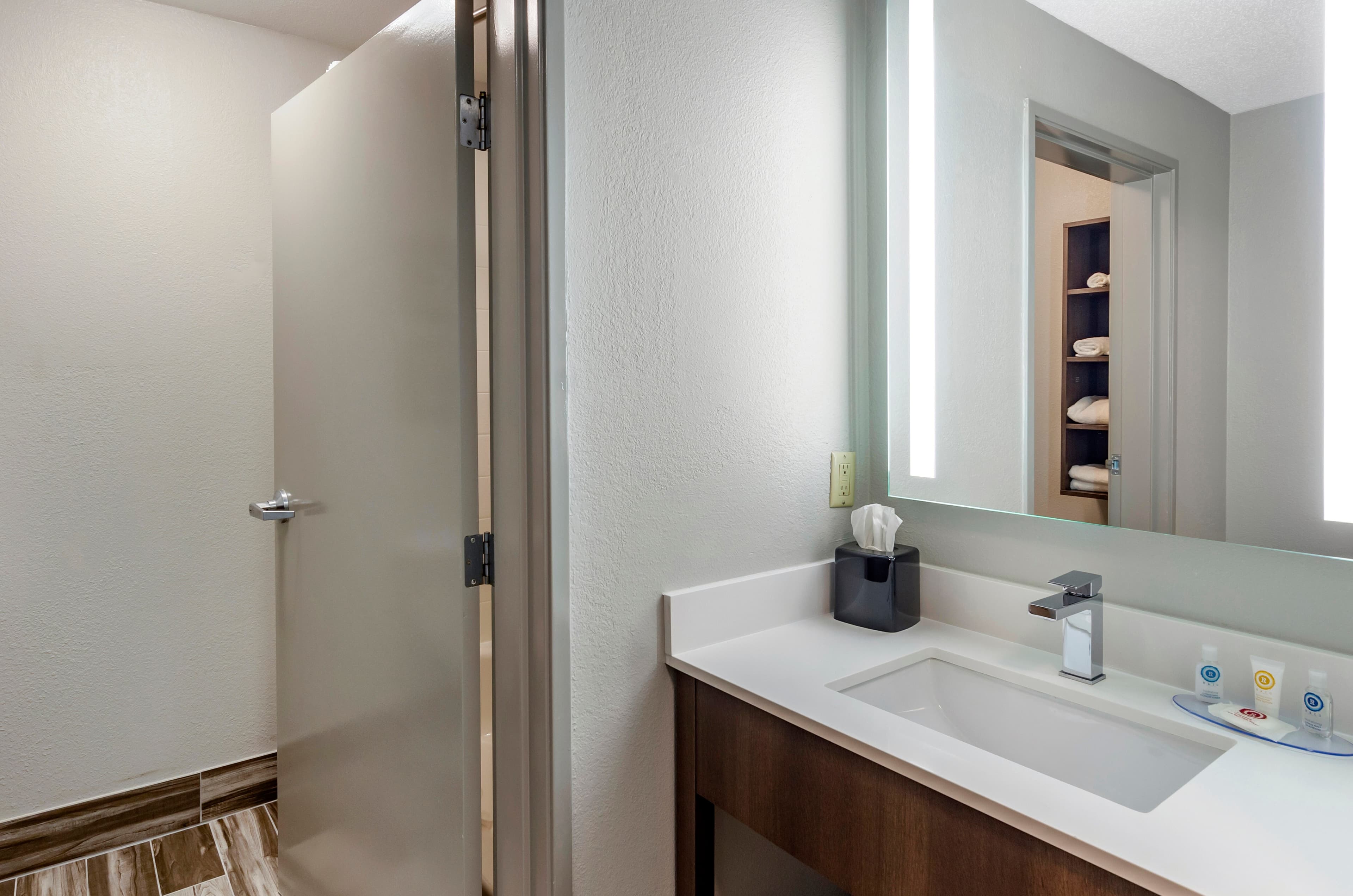 Comfort Inn & Suites Troutville-Roanoke North — 31