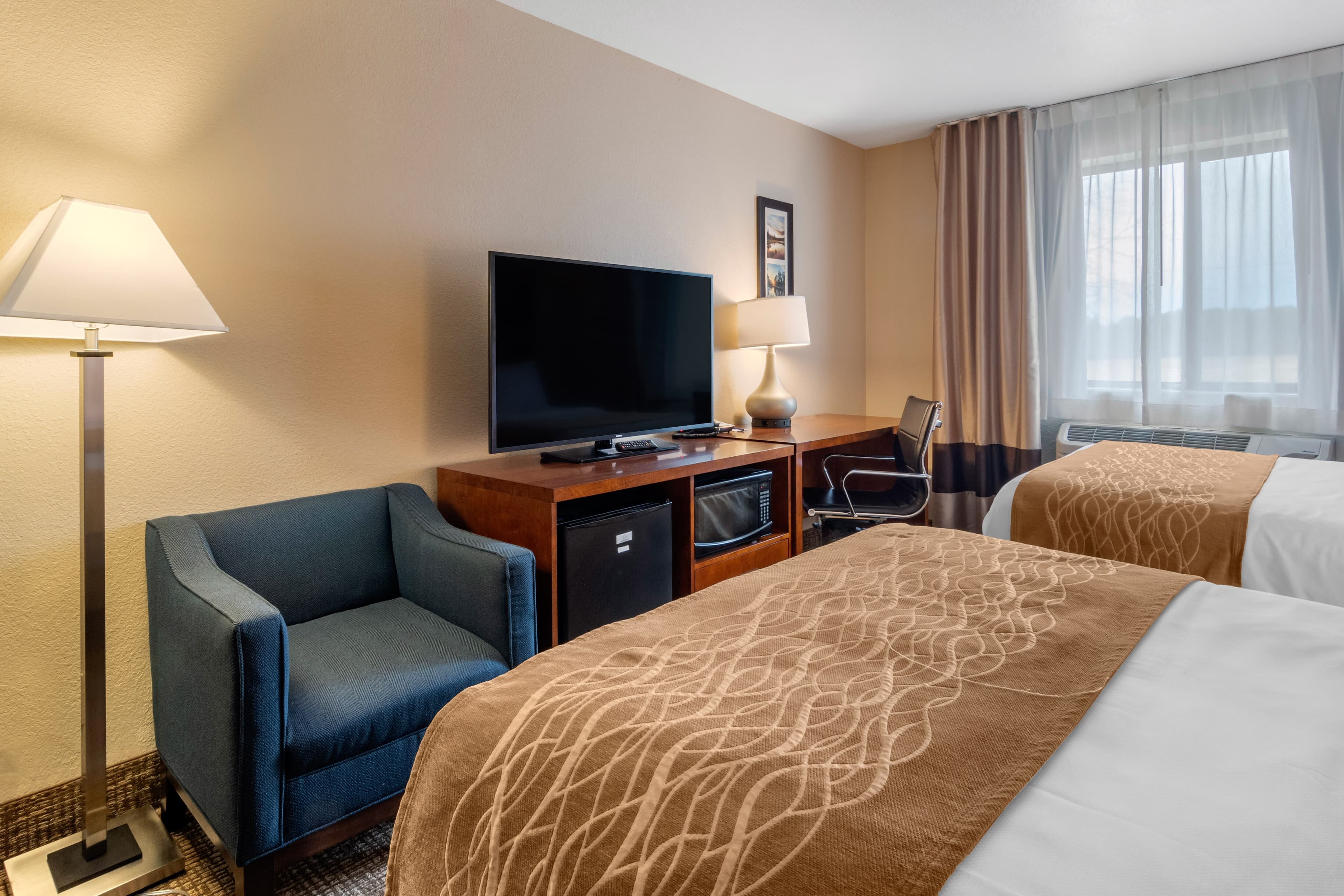 Comfort Inn & Suites South Hill I-85 - Image 4