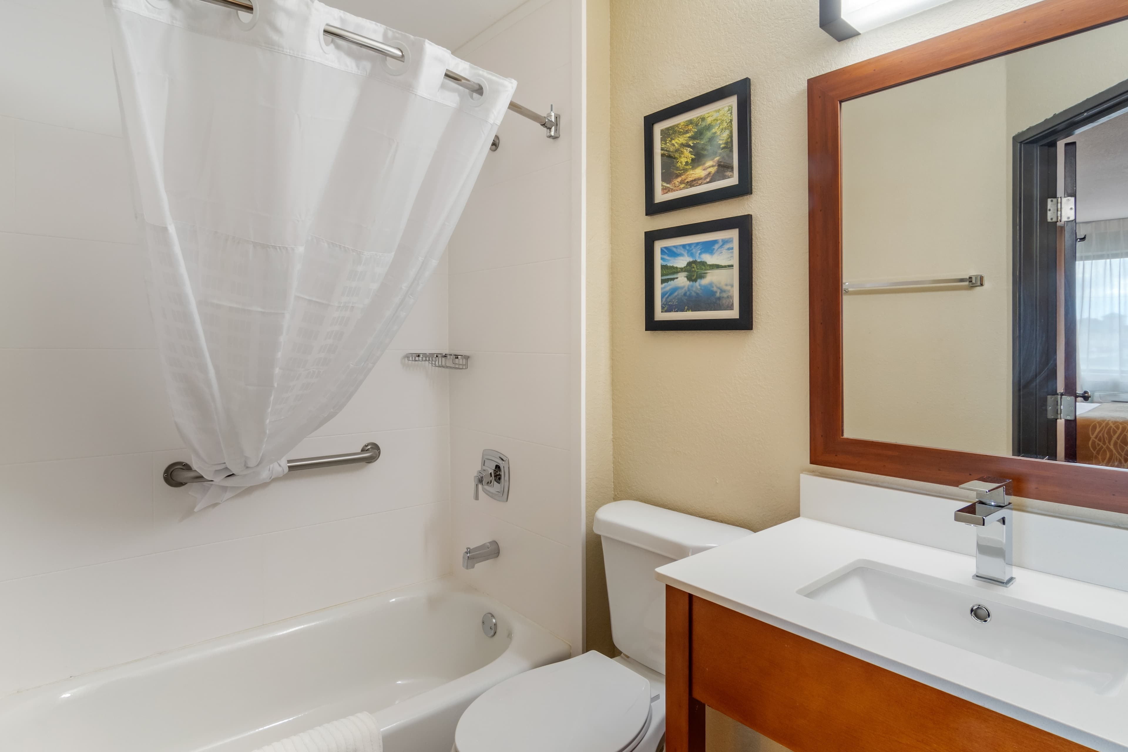 Comfort Inn & Suites South Hill I-85 — 13