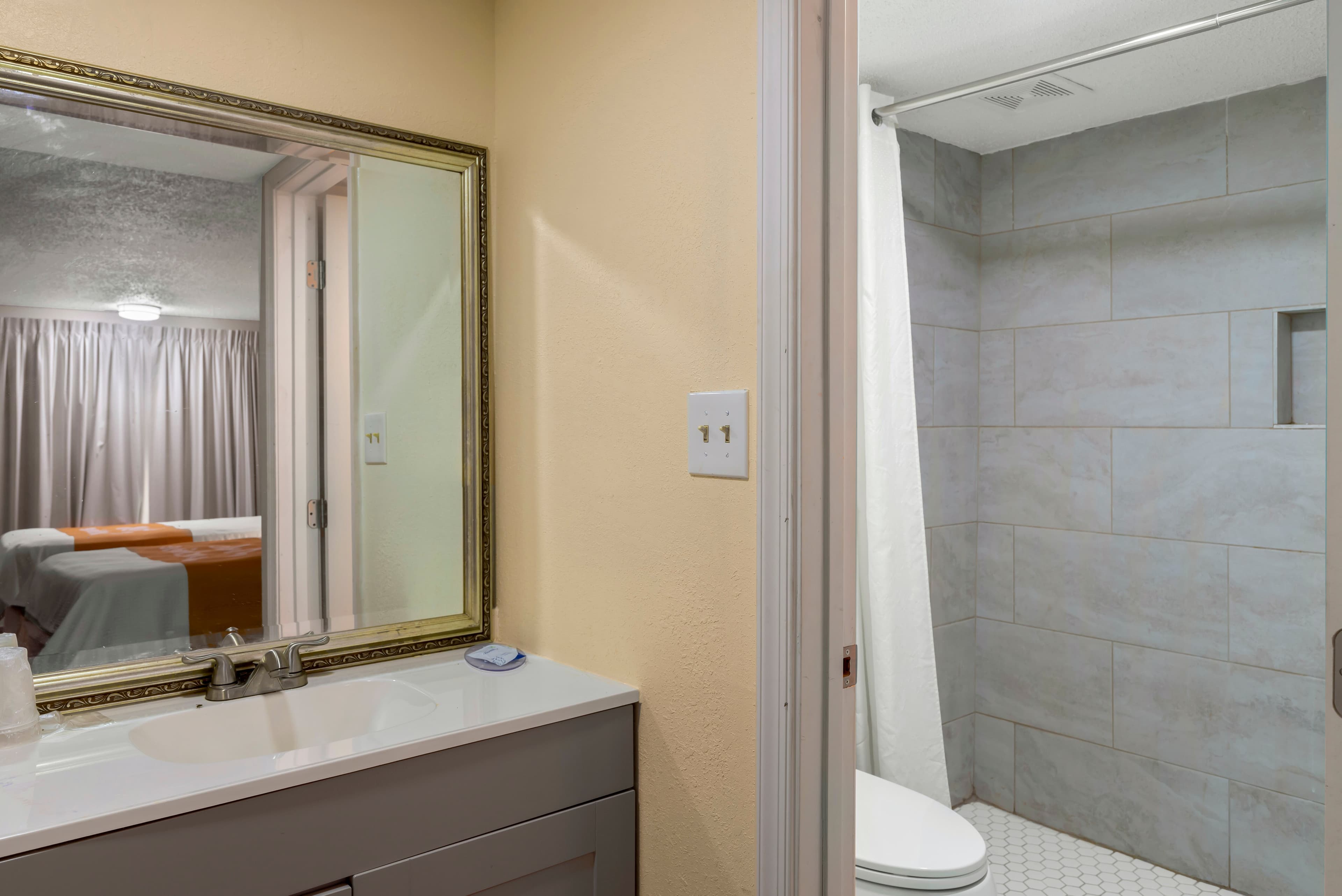 Rodeway Inn Colonial Heights I-95 — 7