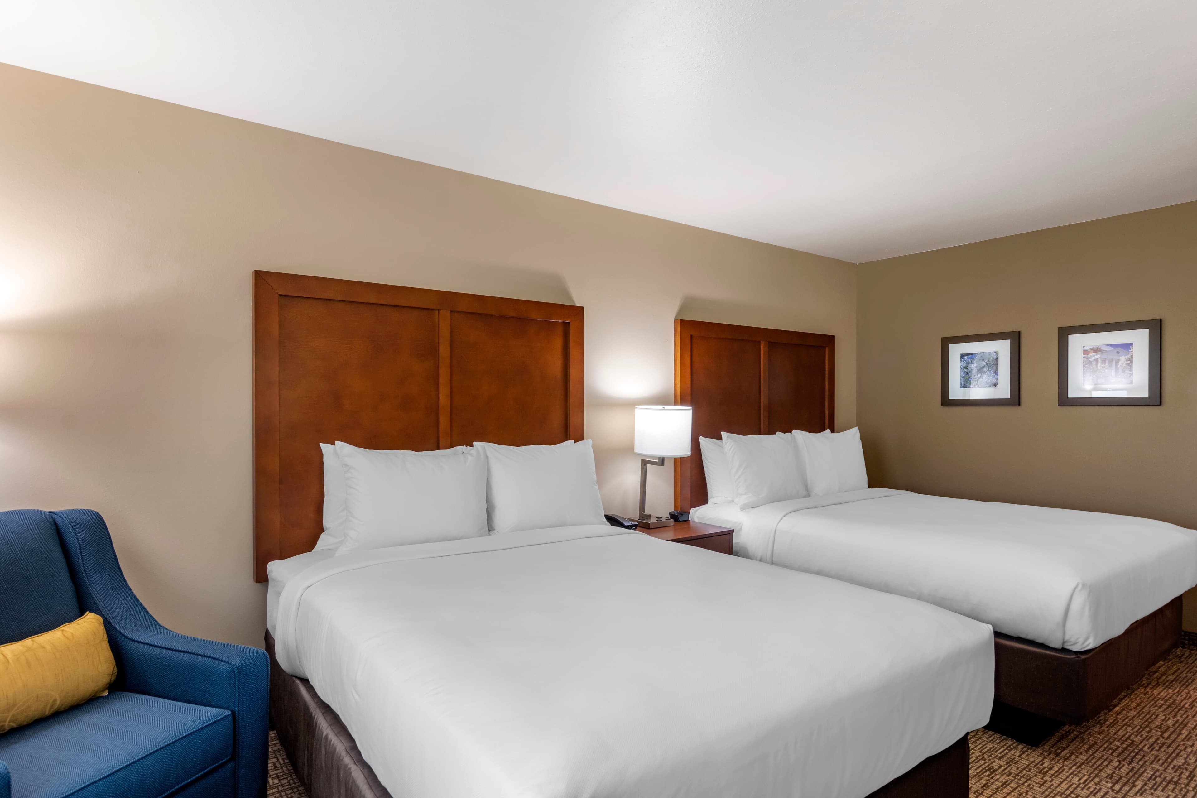 Comfort Inn & Suites Charlottesville Hollymead Town Center — 16