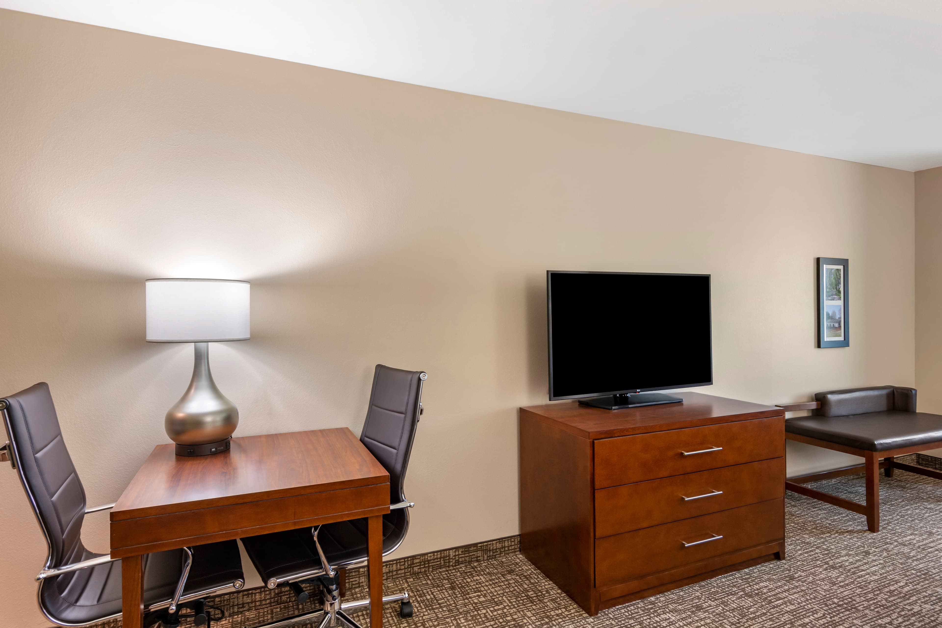 Comfort Inn & Suites Charlottesville Hollymead Town Center — 37