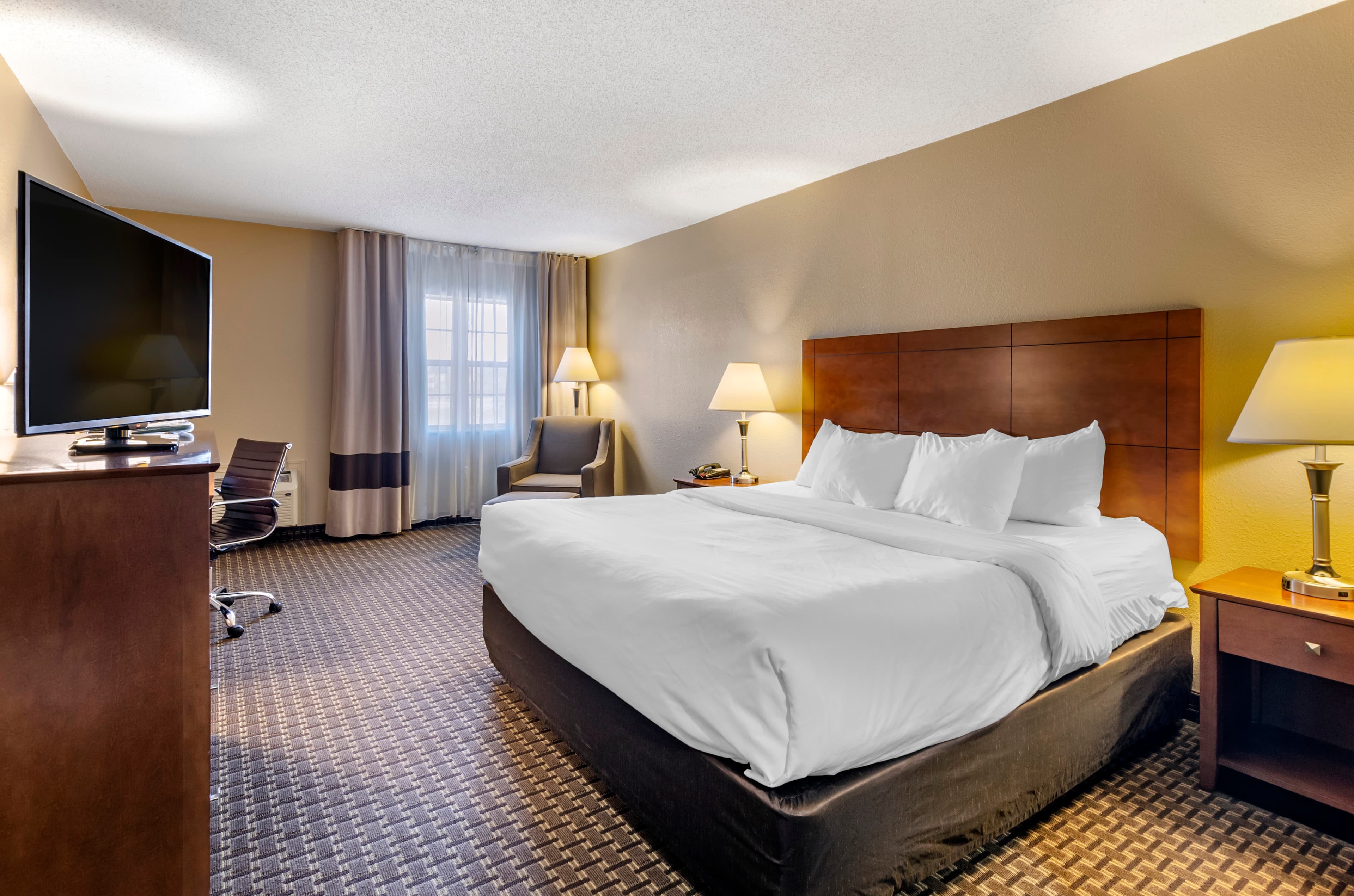 Comfort Inn & Suites Raphine - Lexington near I-81 and I-64 — 7
