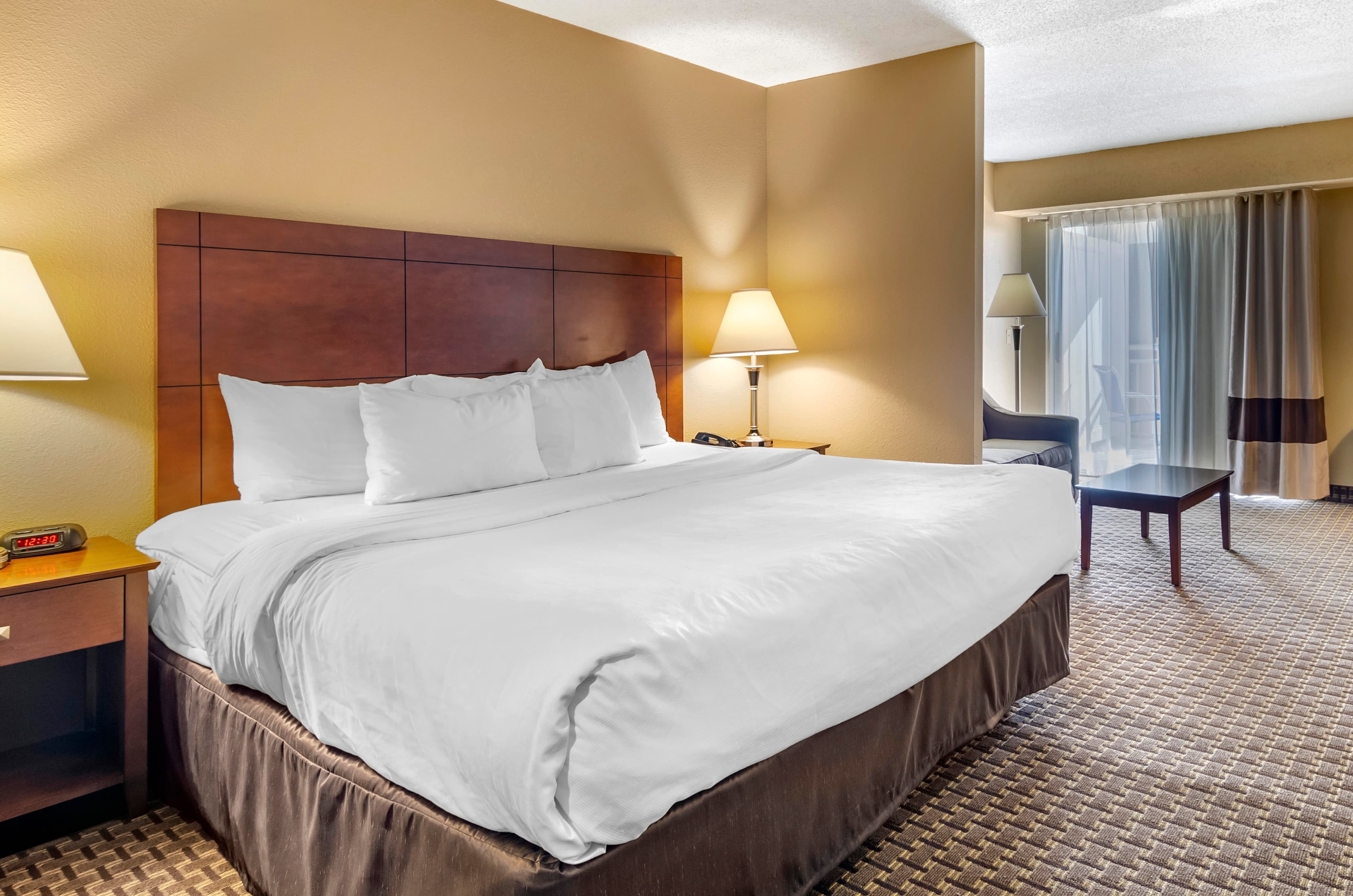 Comfort Inn & Suites Raphine - Lexington near I-81 and I-64 — 24