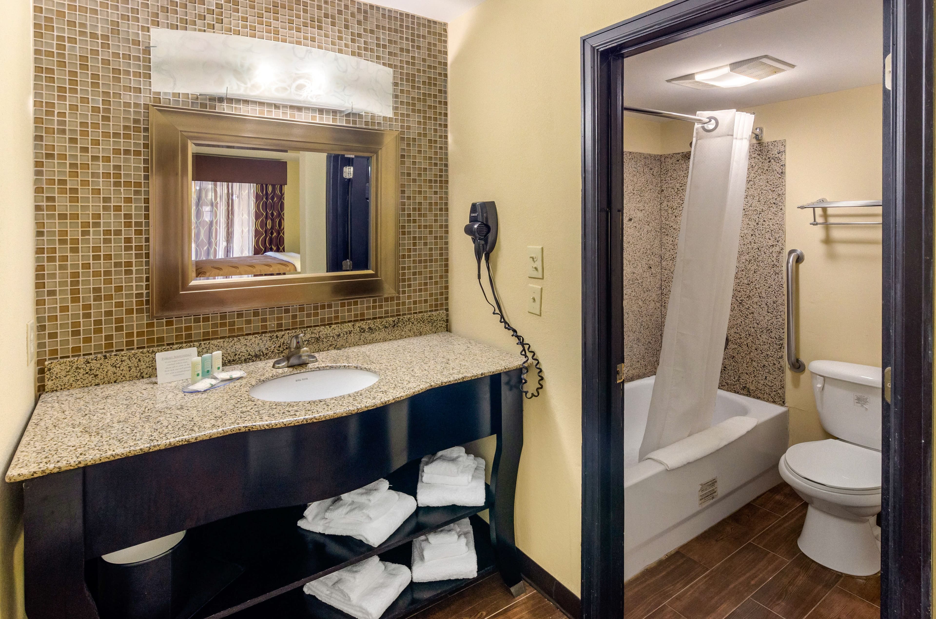 Quality Inn Covington Downtown — 17