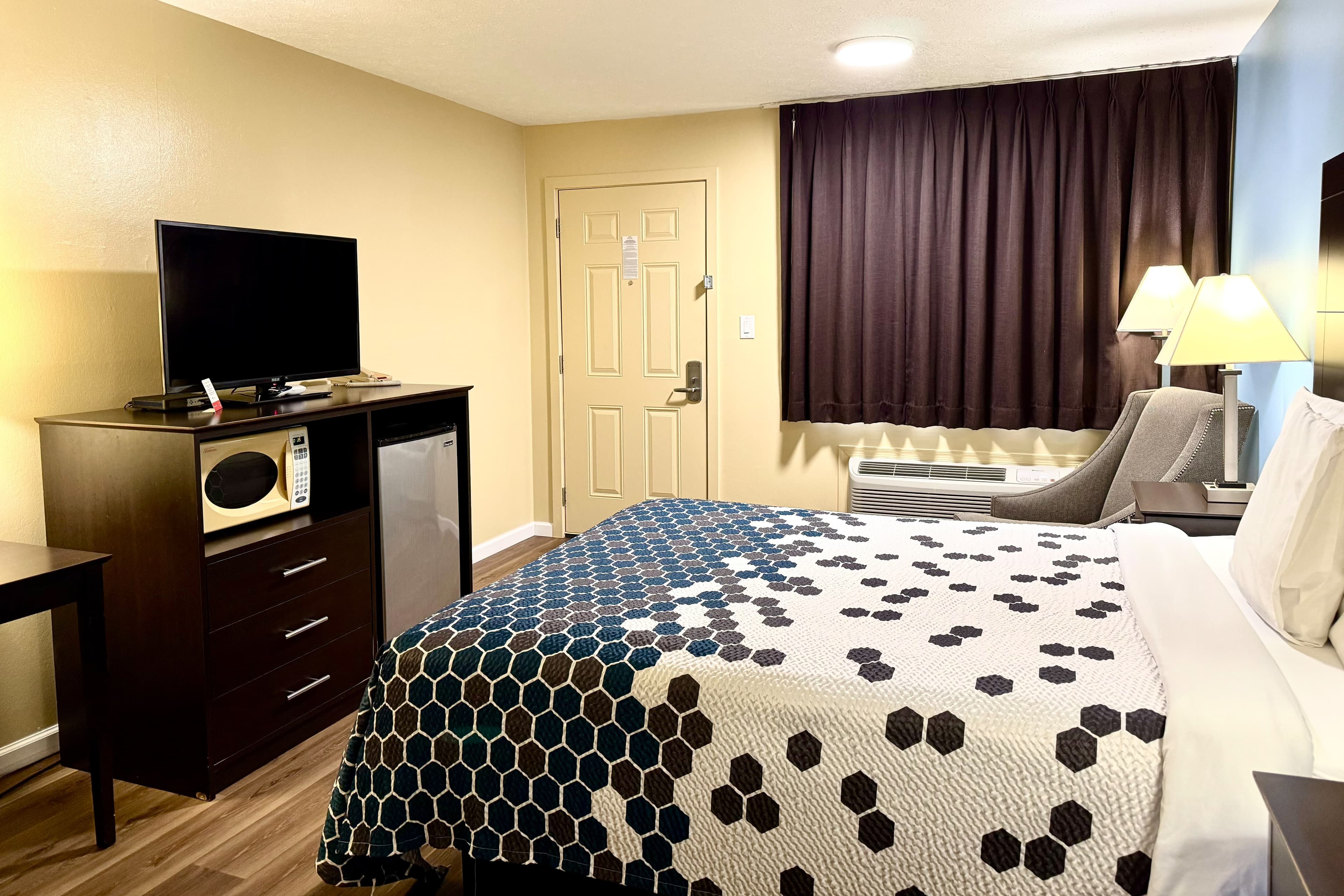 Econo Lodge Woodstock - Shenandoah Valley I-81 — 22