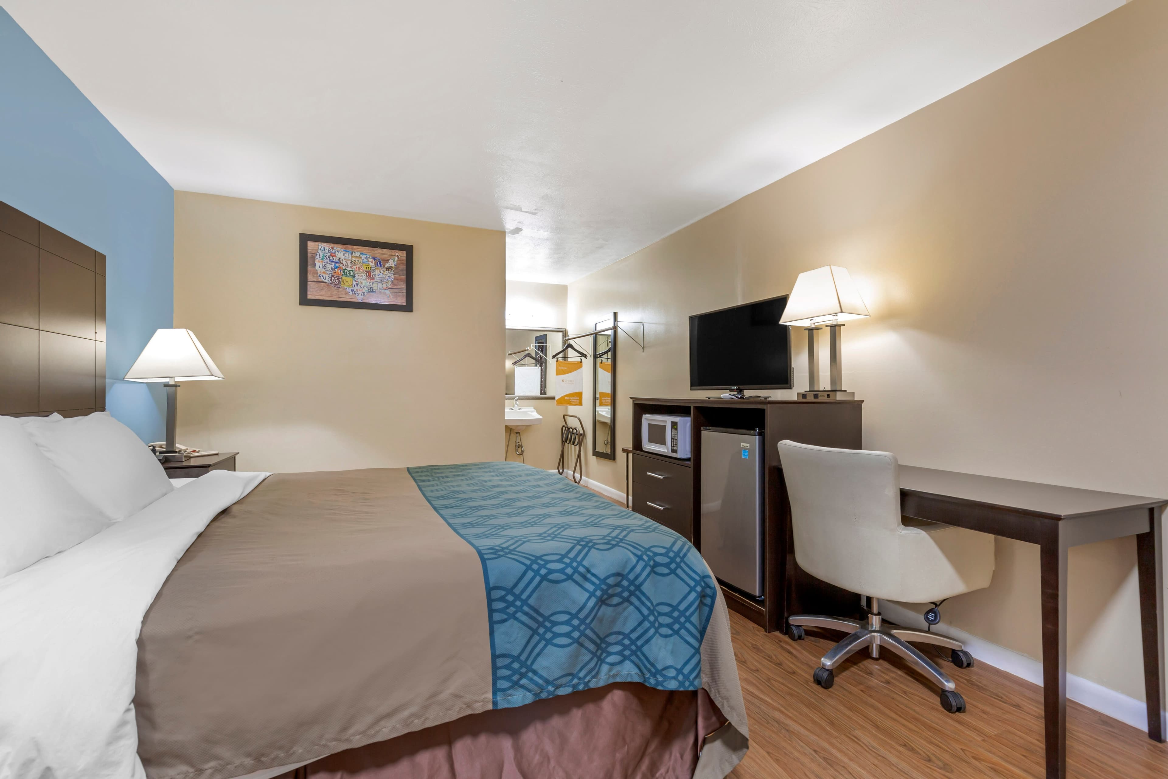 Econo Lodge Woodstock - Shenandoah Valley I-81 — 9