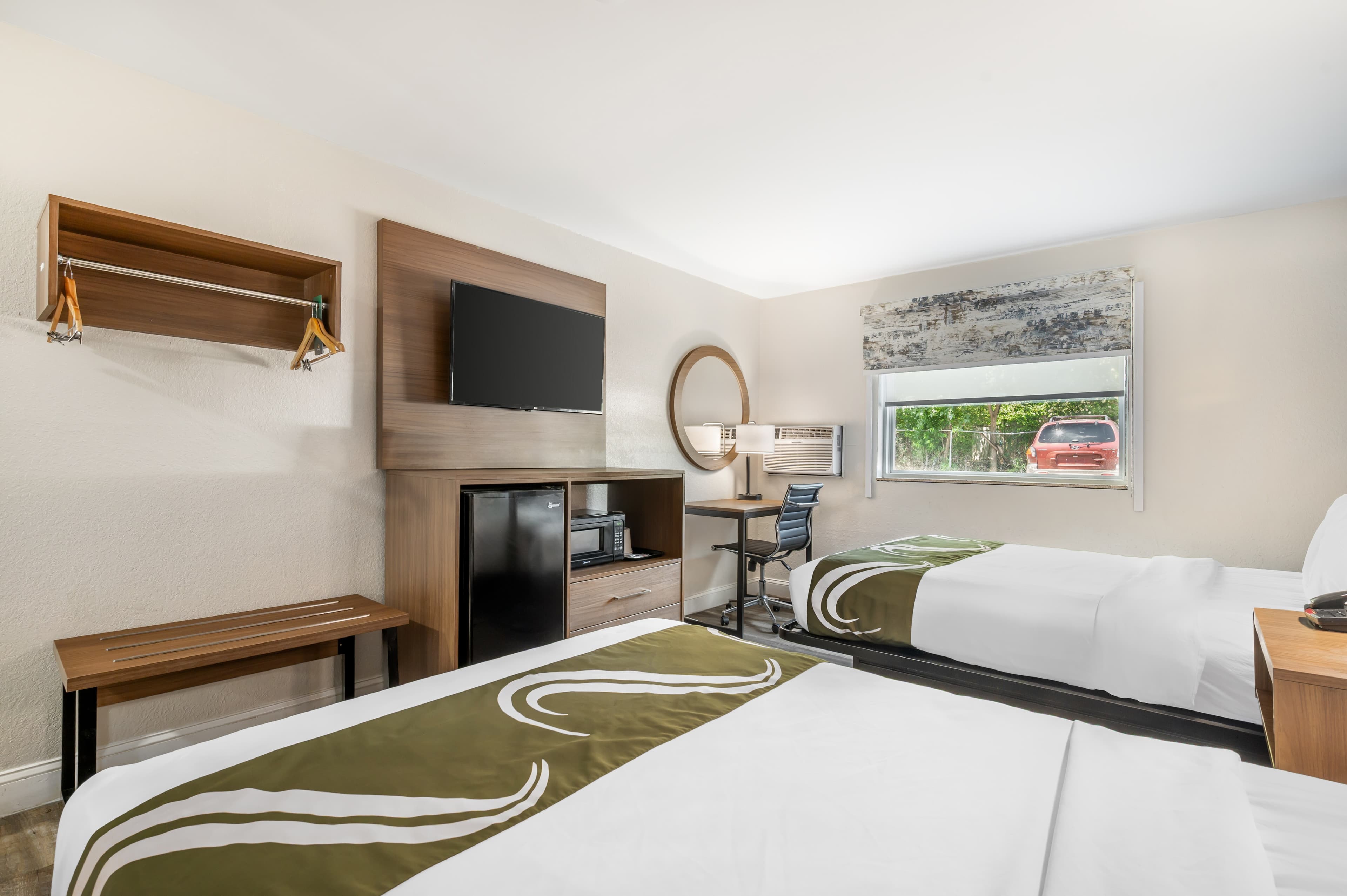 Quality Inn Chesapeake - Greenbrier - Image 3