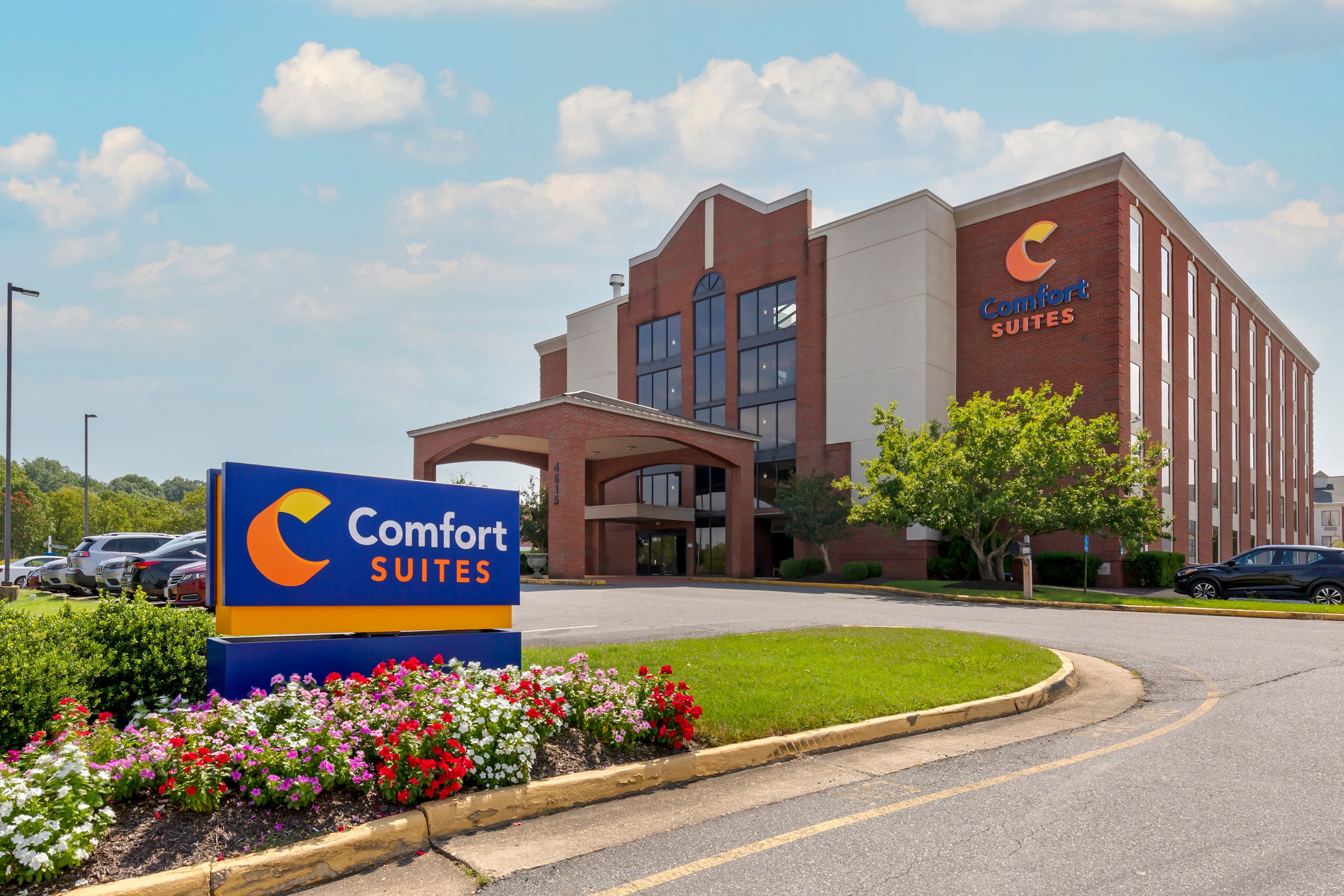 Comfort Suites Fredericksburg South - Image 1