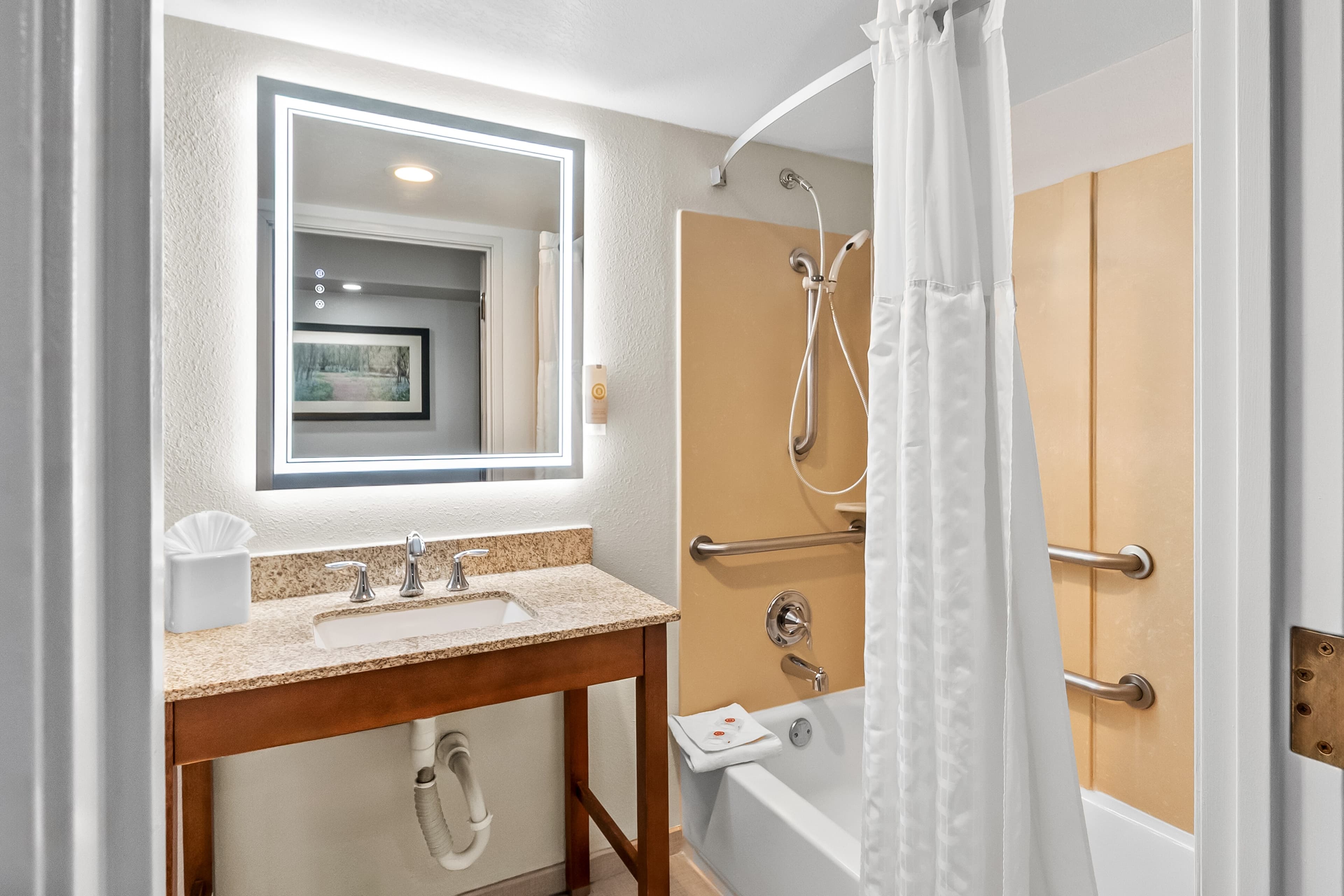 Comfort Suites Near Potomac Mills — 6