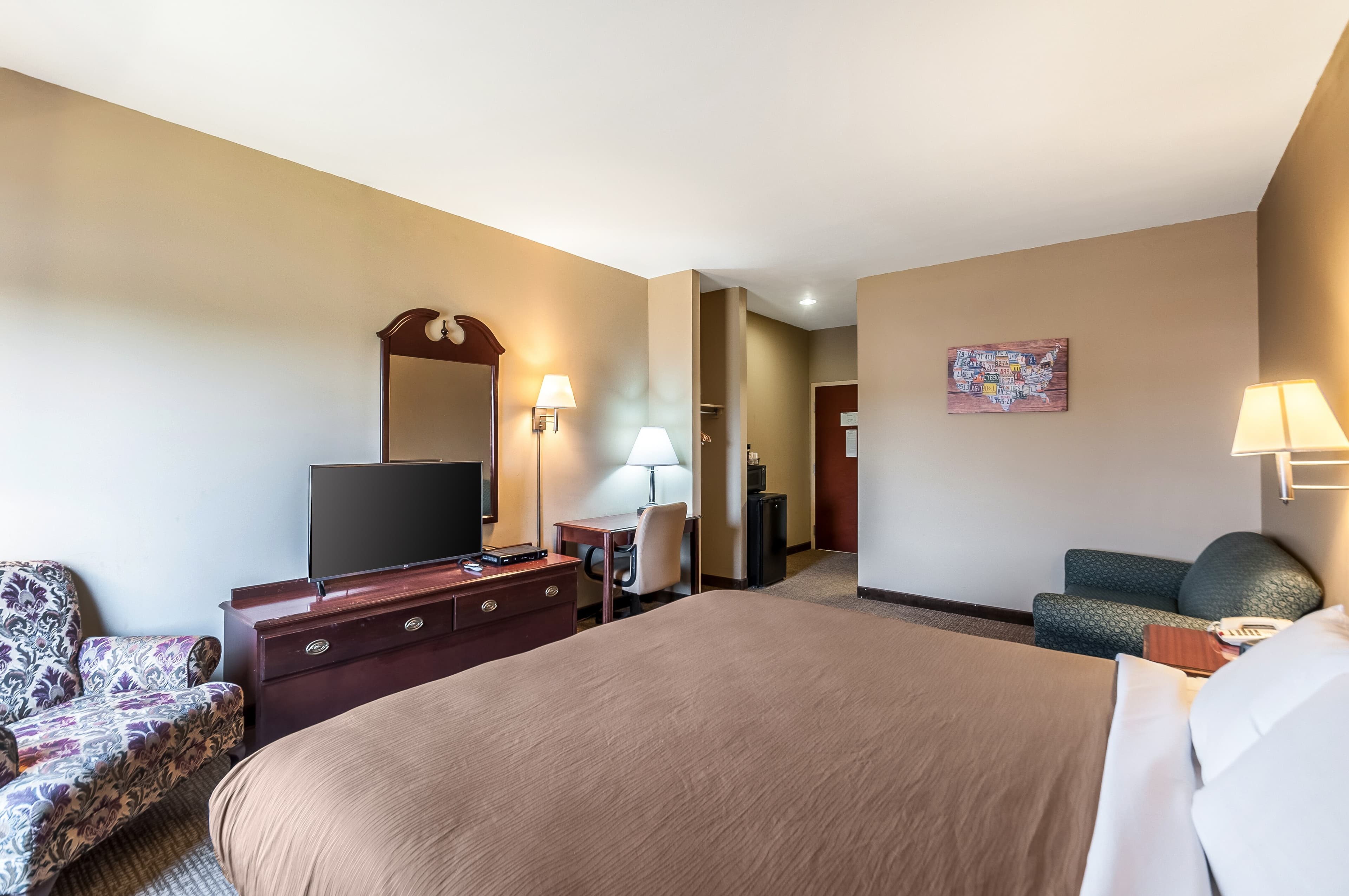 Econo Lodge Inn & Suites Middletown - Winchester South - Image 3