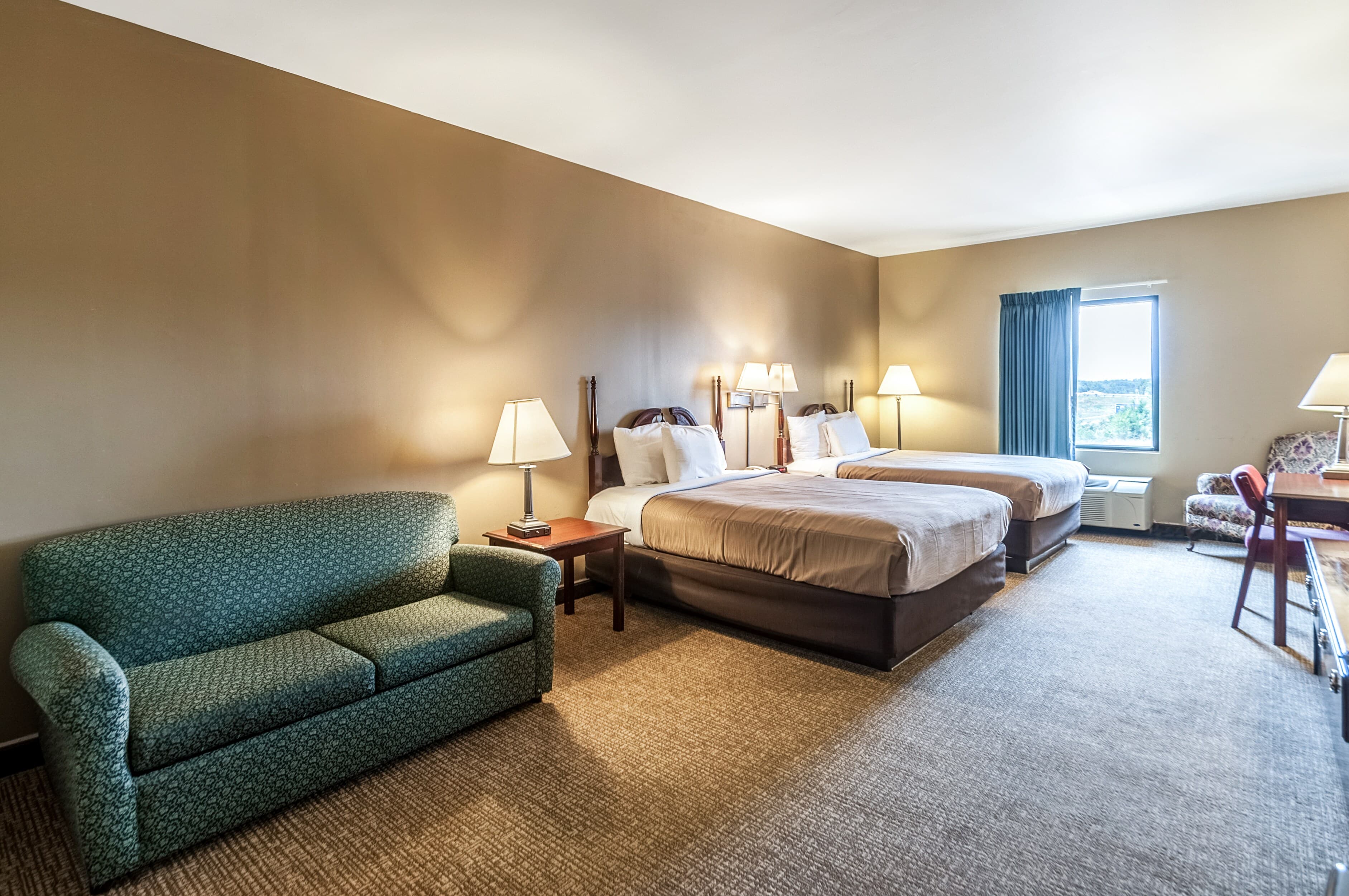 Econo Lodge Inn & Suites Middletown - Winchester South — 20
