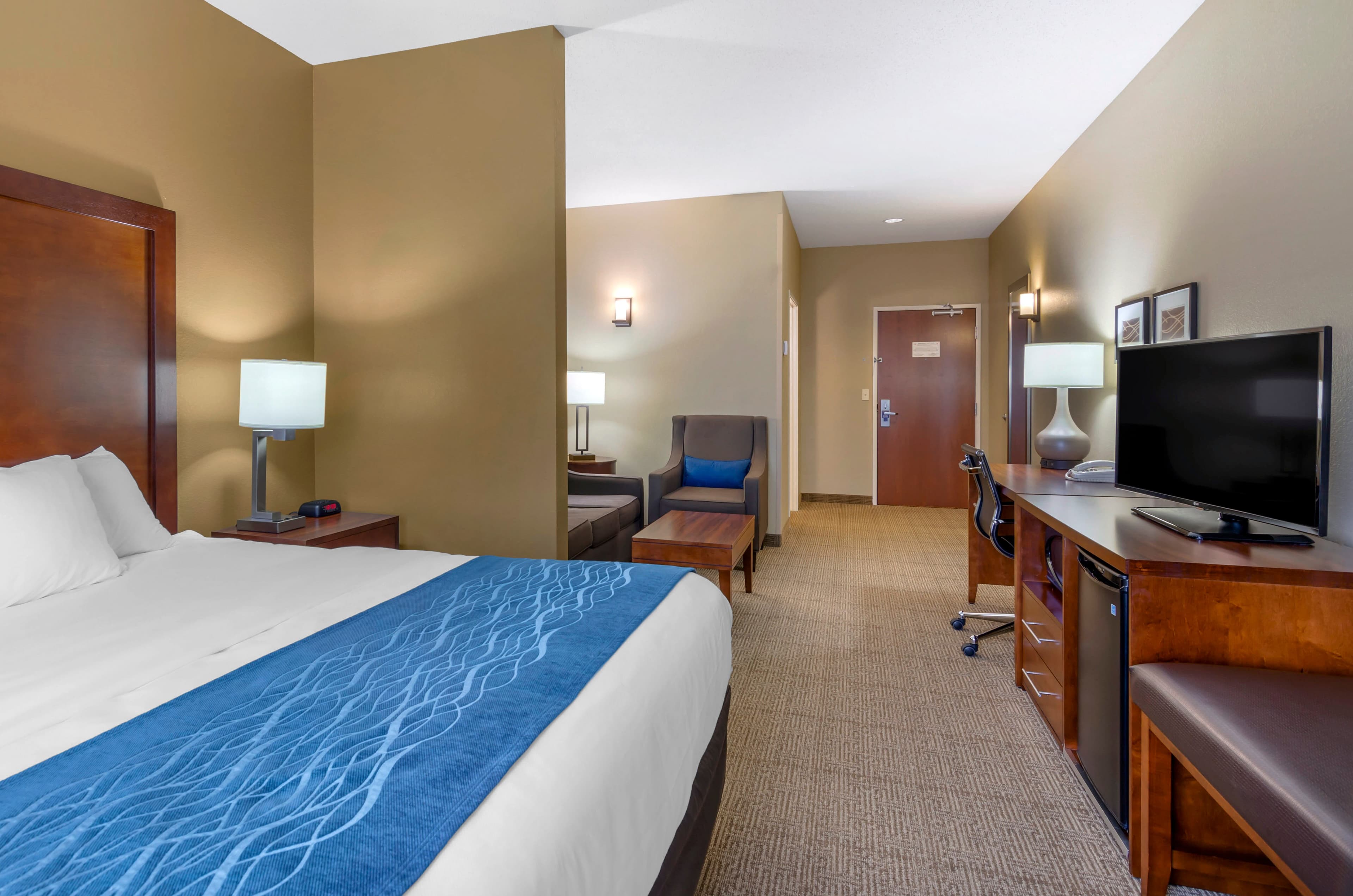 Comfort Inn & Suites Lynchburg Airport - University Area — 33