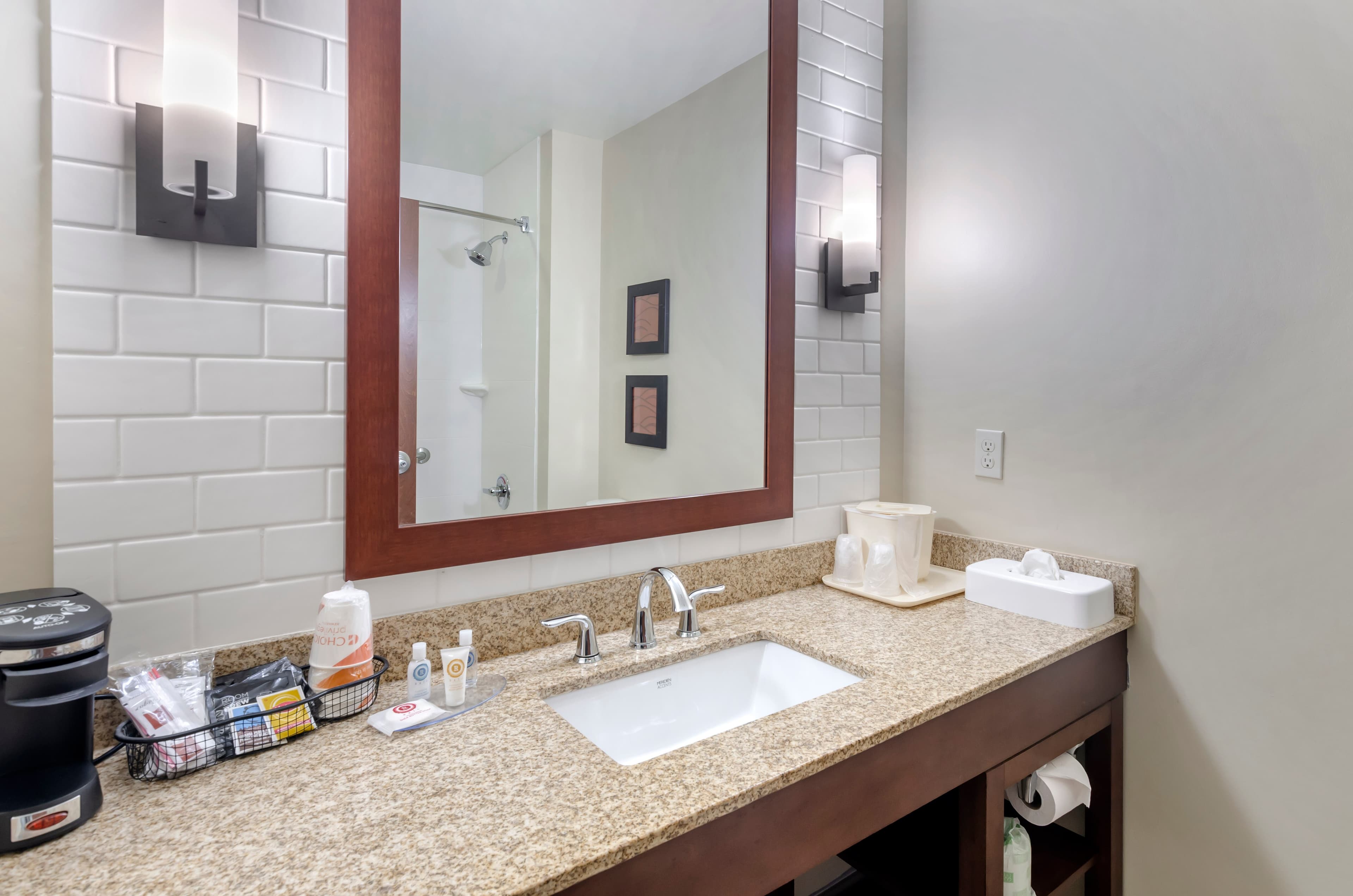 Comfort Inn & Suites Lynchburg Airport - University Area — 34