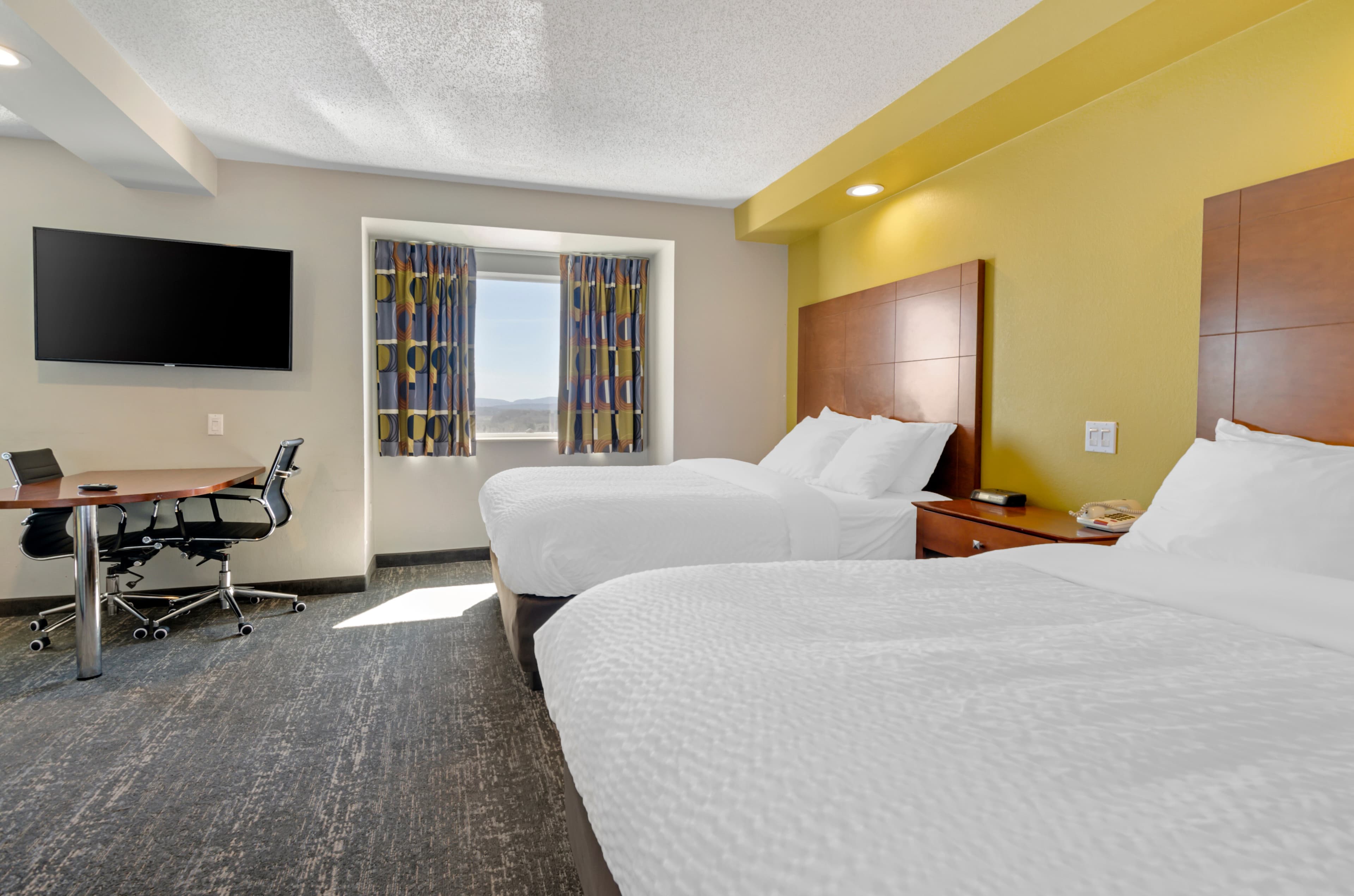 Clarion Pointe Staunton East — 38