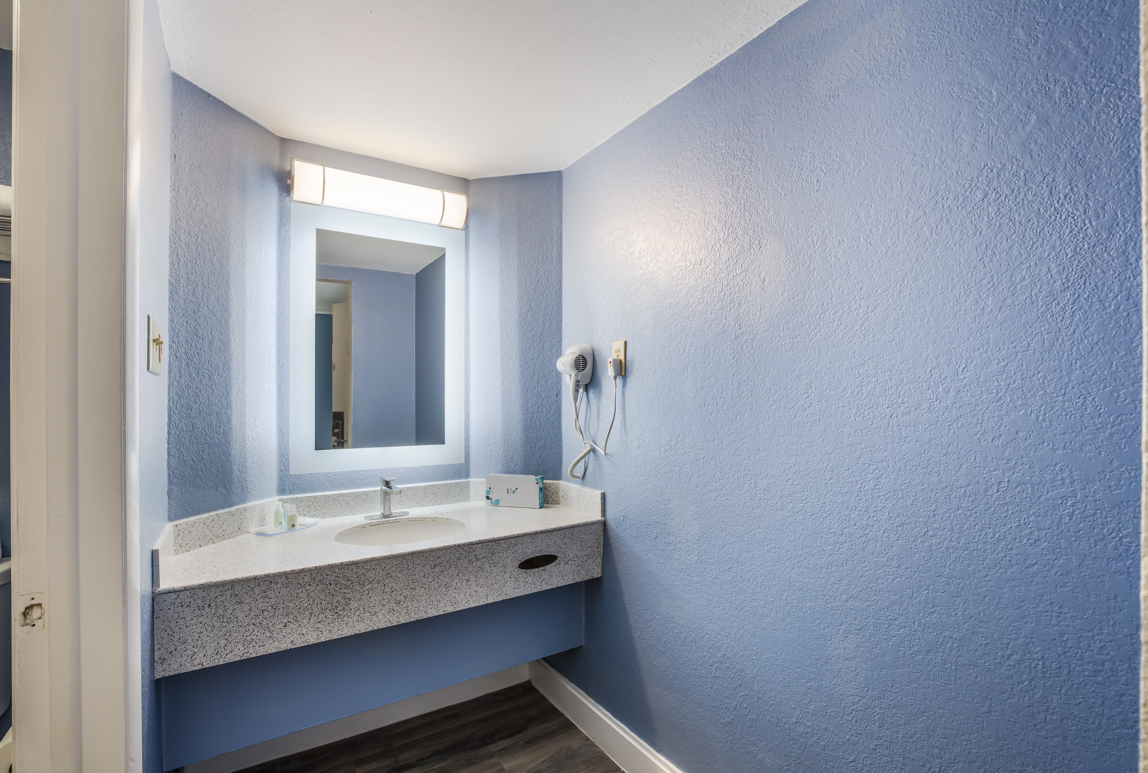 Quality Inn Hampton - Newport News - Image 5