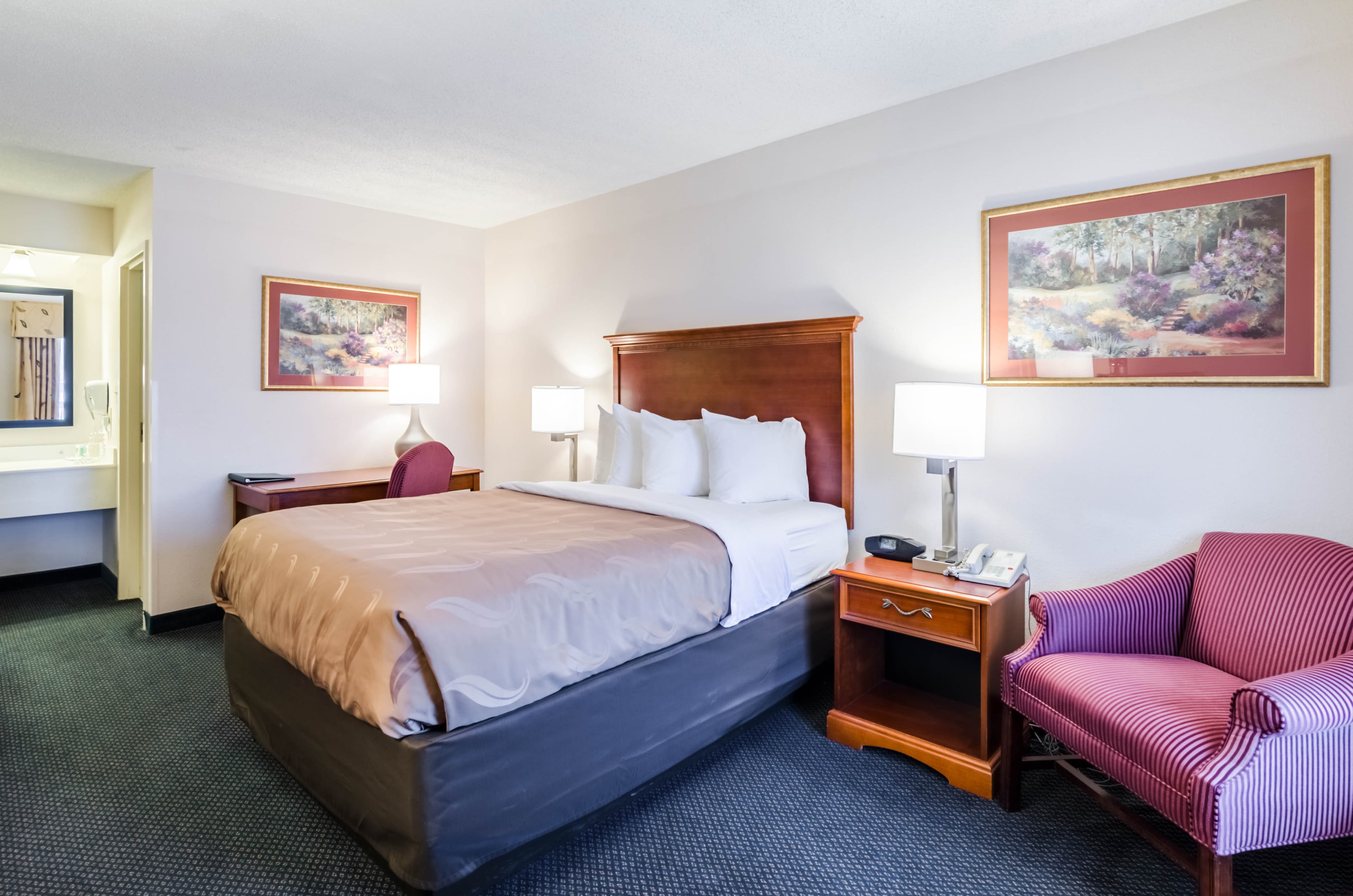 Quality Inn Lynchburg near University - Image 2