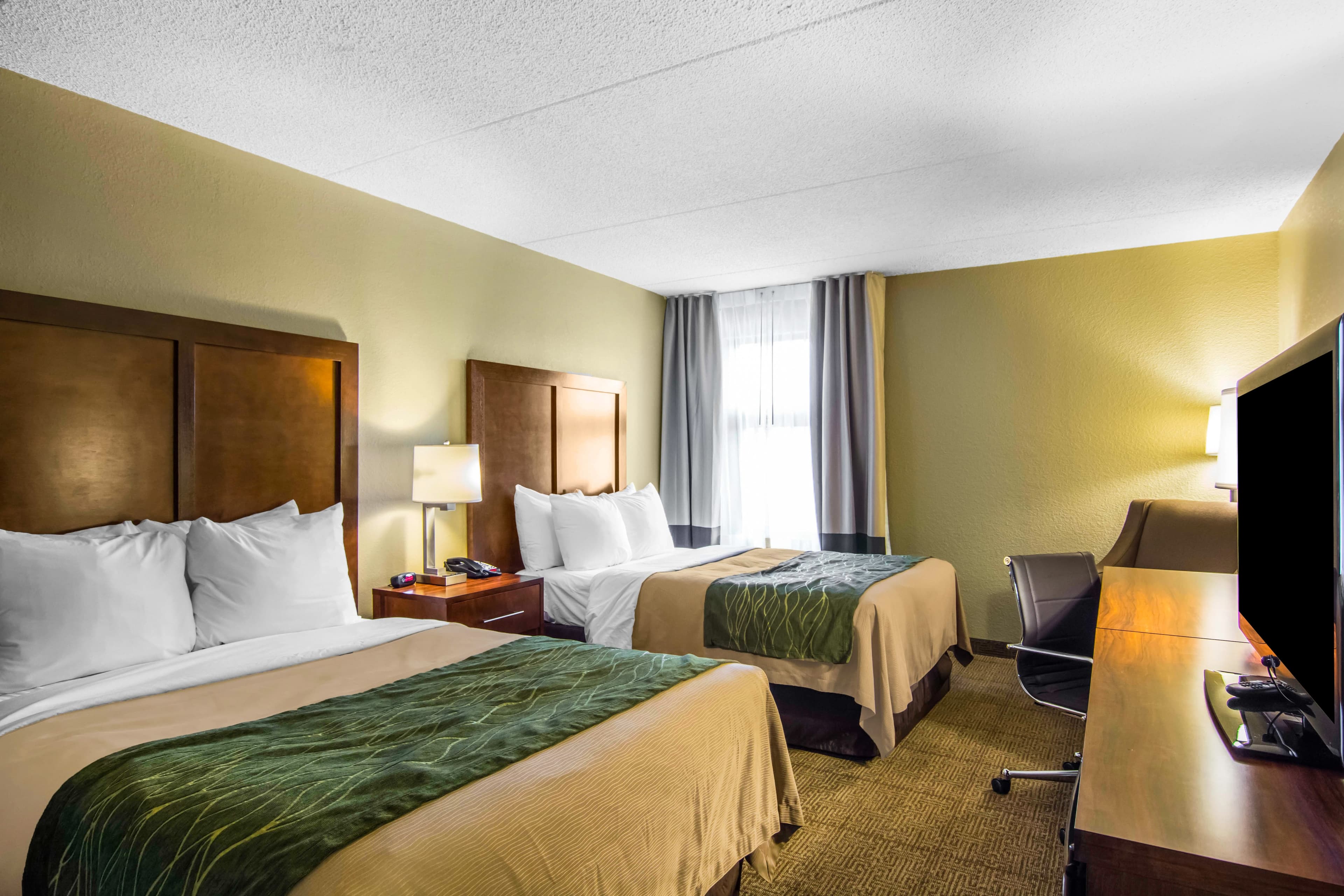 Quality Inn - Image 2