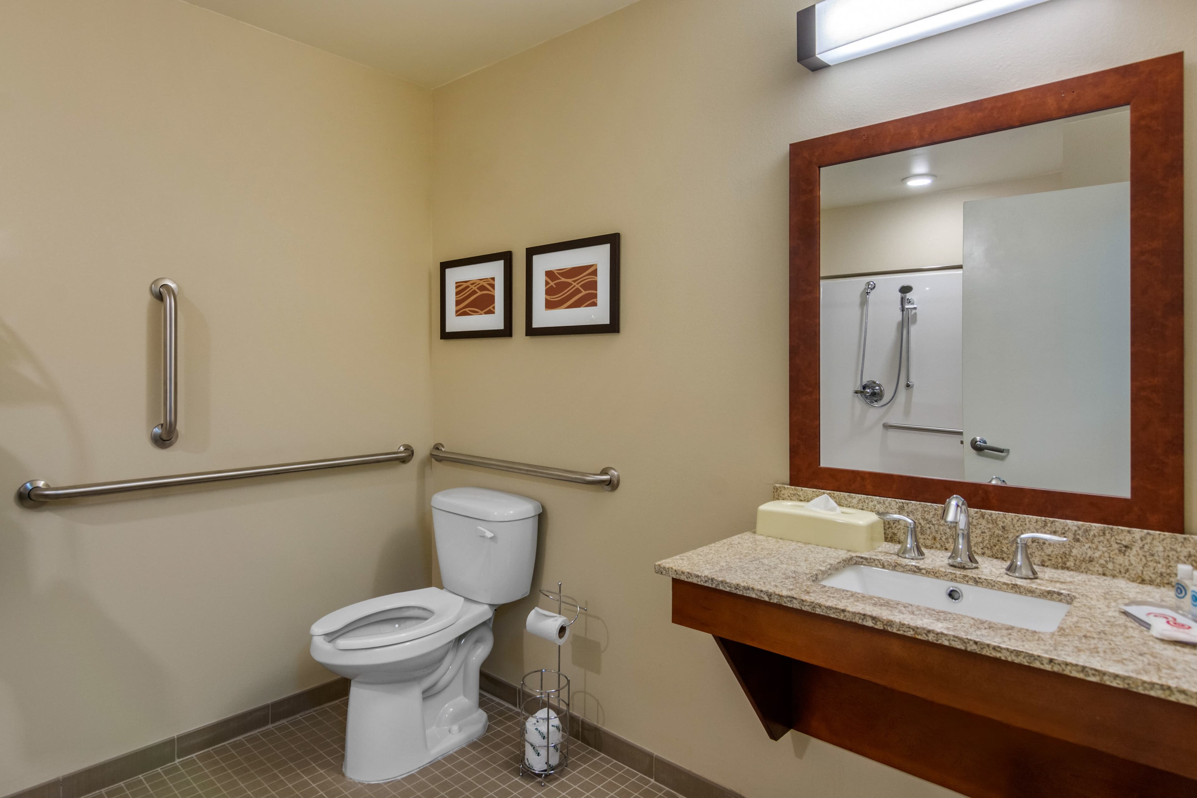 Comfort Inn South Chesterfield - Colonial Heights — 6