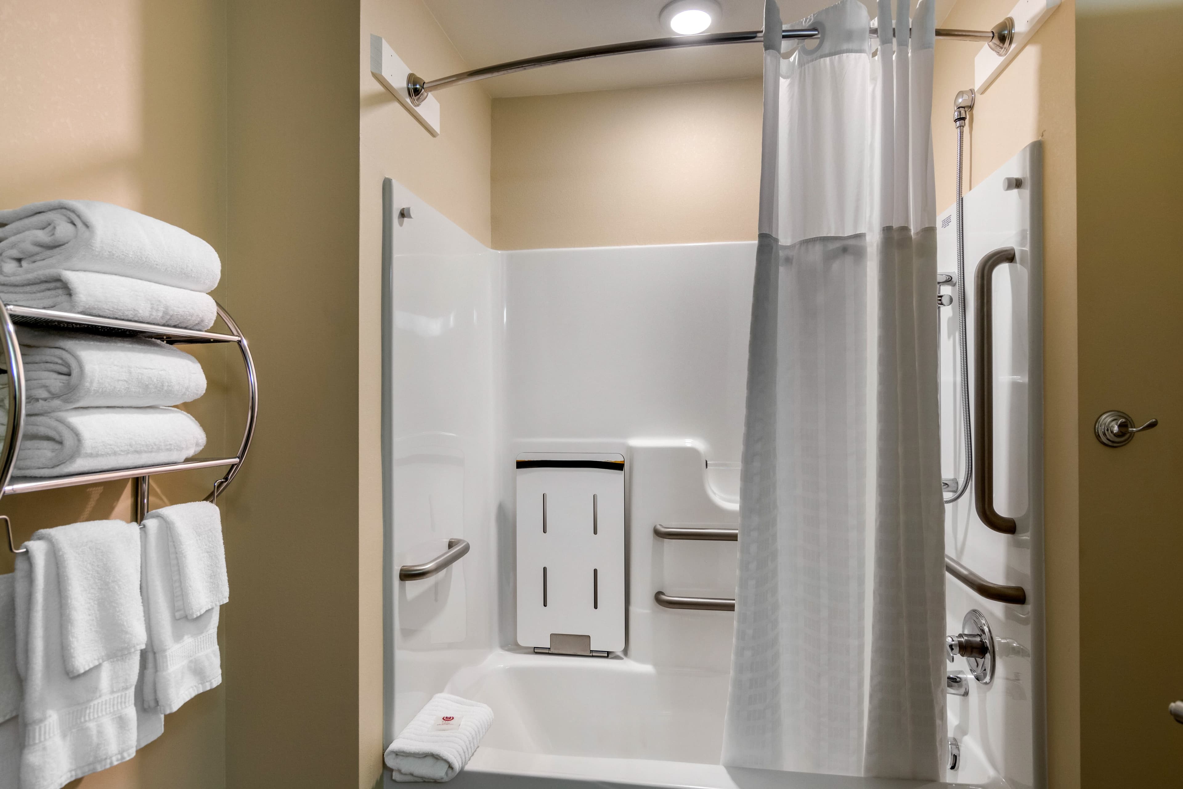 Comfort Inn South Chesterfield - Colonial Heights — 13