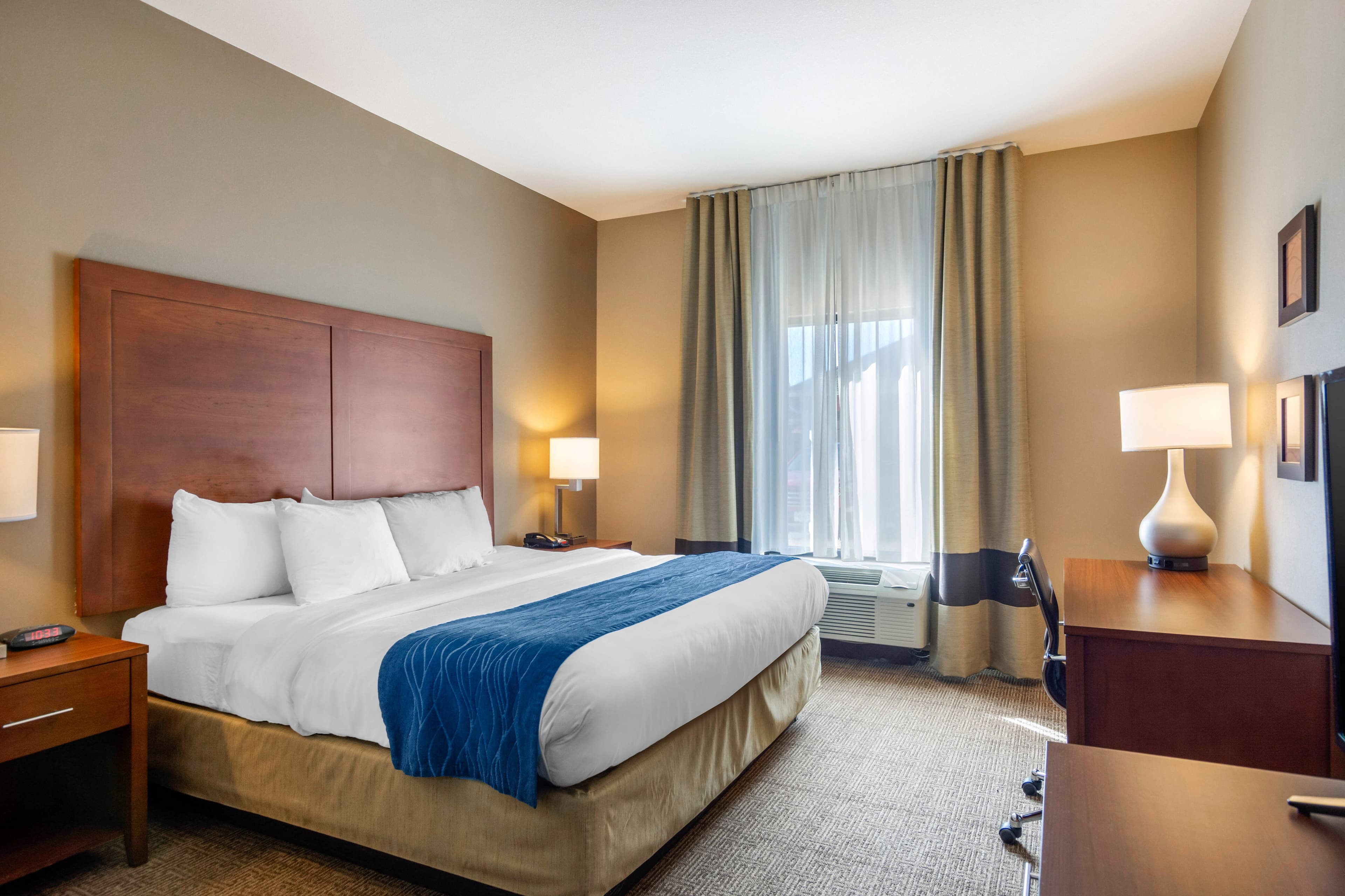 Comfort Inn South Chesterfield - Colonial Heights — 23