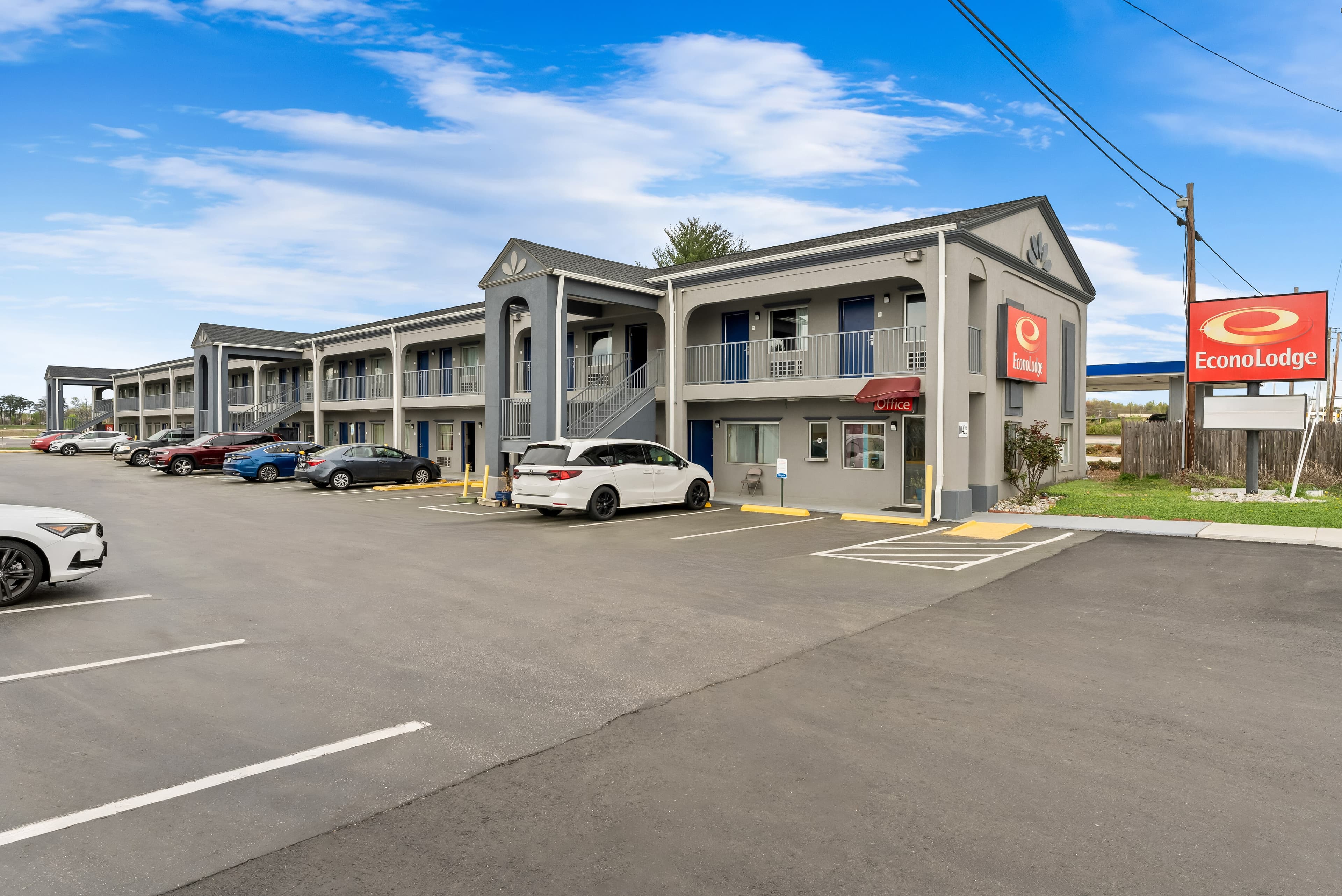 Econo Lodge Fredericksburg near I-95 - Image 1