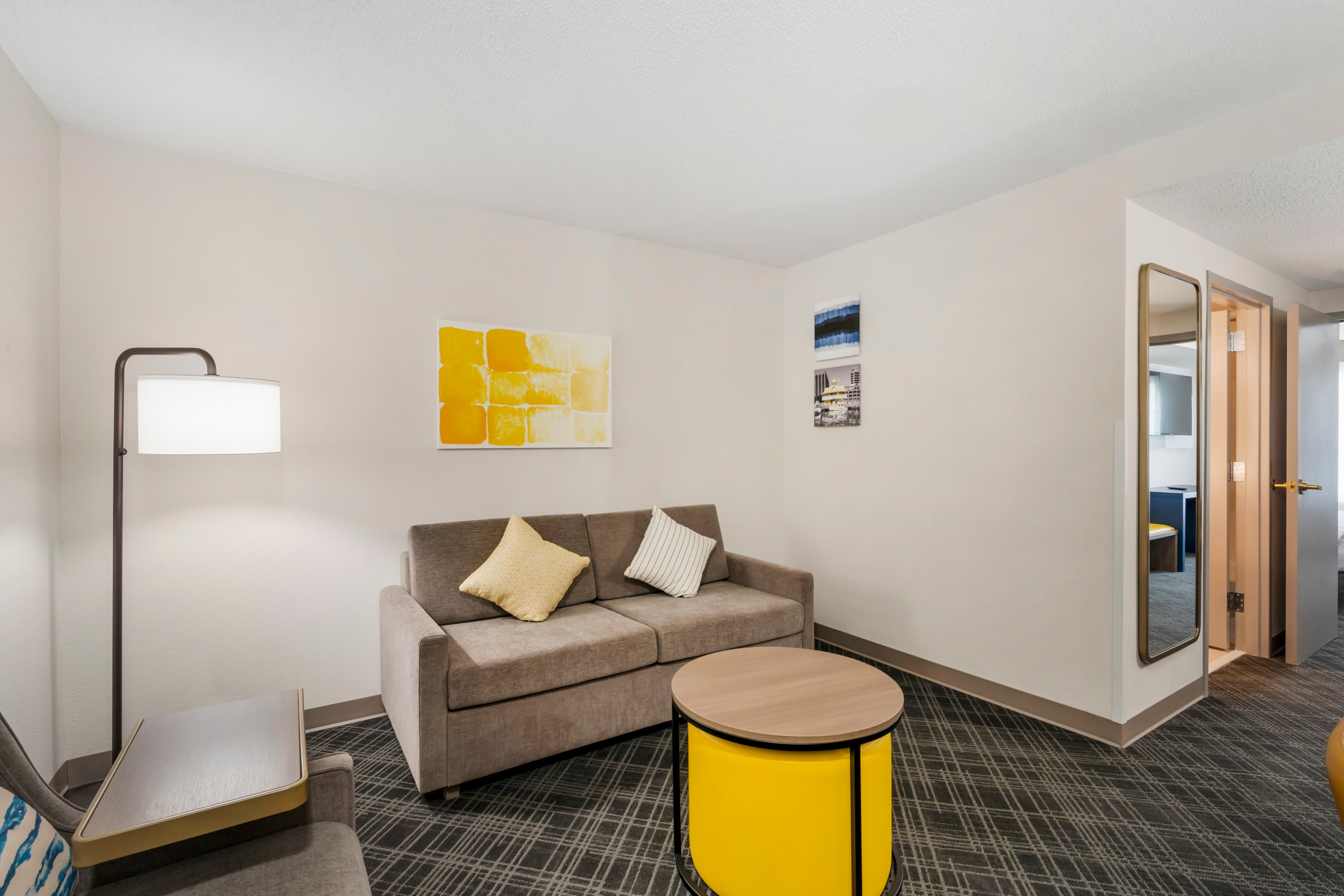 Comfort Inn & Suites Hampton near Coliseum — 28