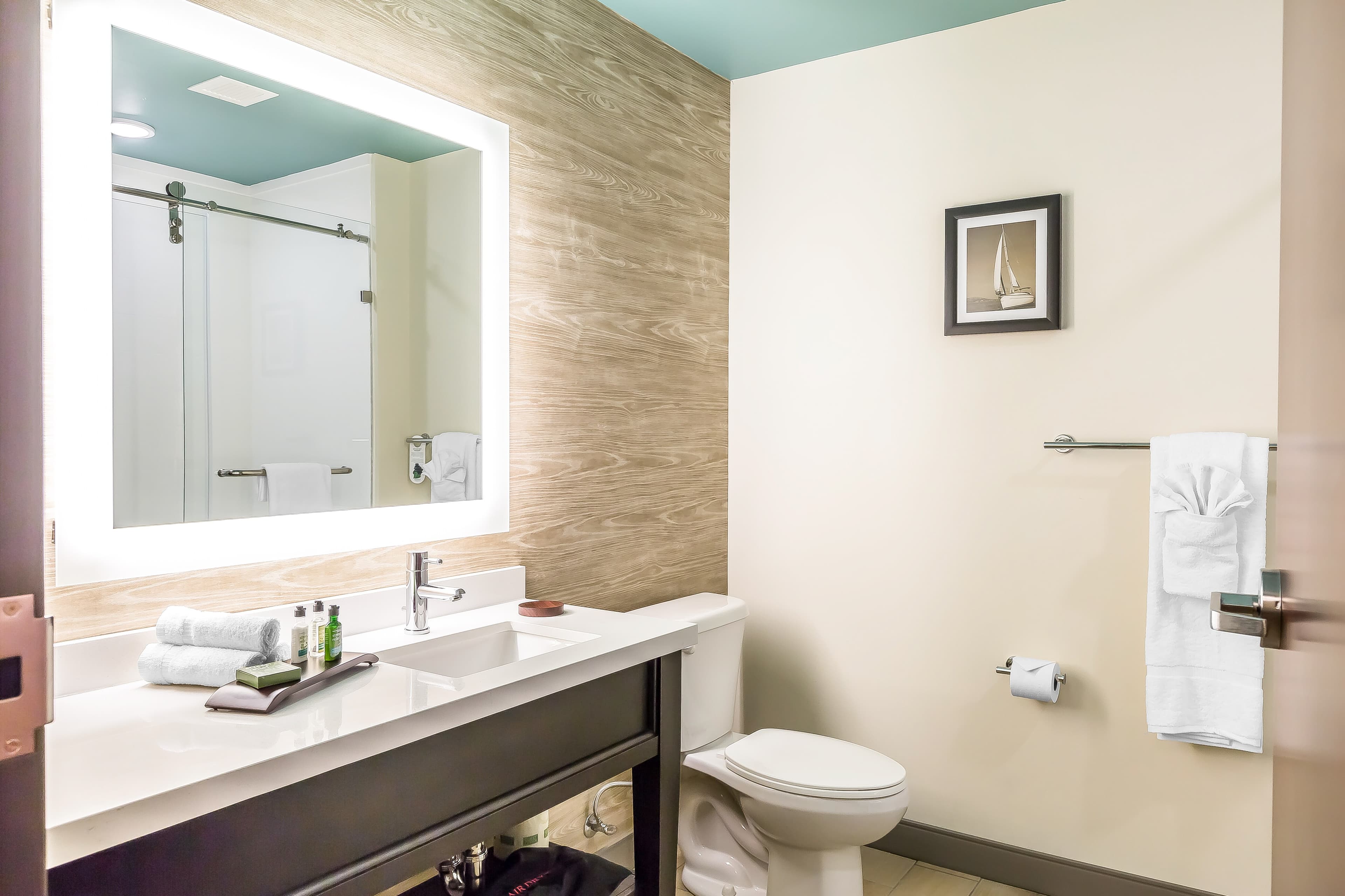 Marina Bay Hotel & Suites, an Ascend Collection Hotel — 12